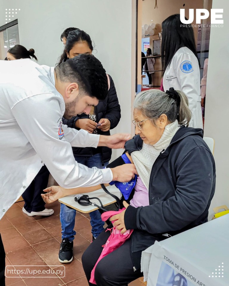 Mega Servicio a la Comunidad Proyecto de Extensión Universitaria