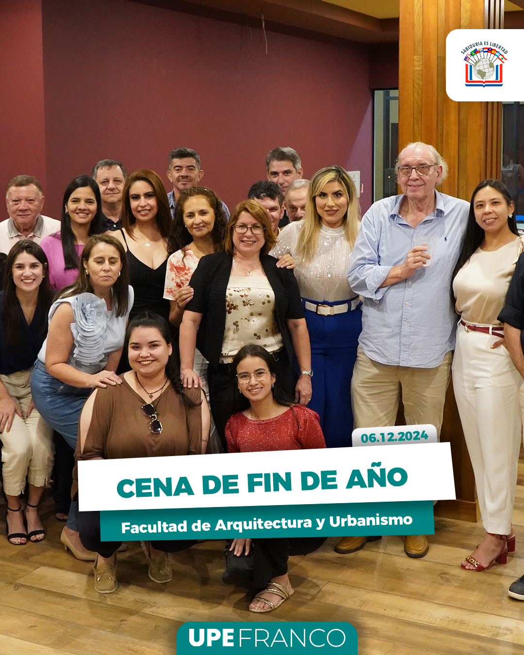 Celebrando Logros y Fortaleciendo Lazos en la Facultad de Arquitectura y Urbanismo: Brindis en la UPE