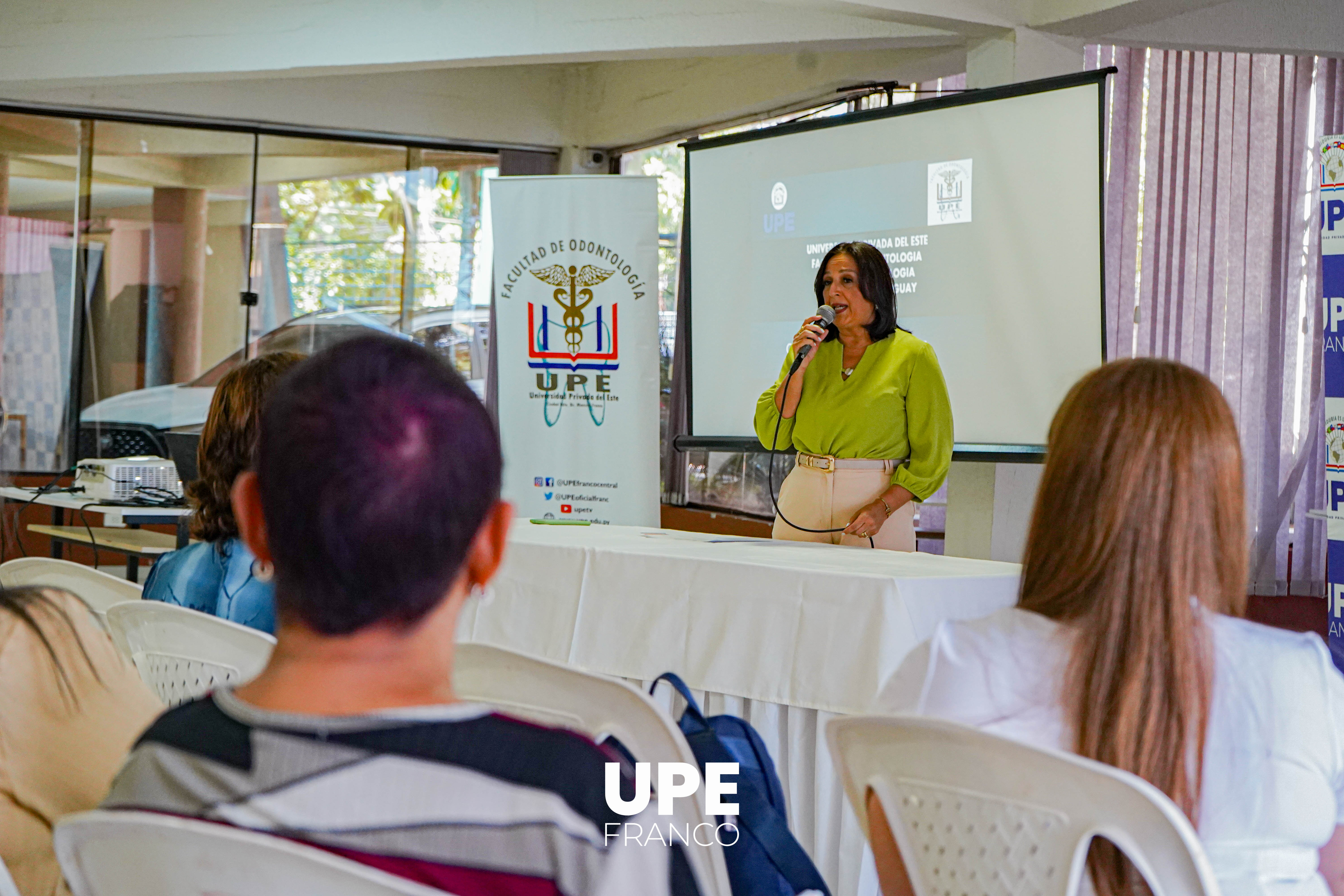 Claustro Docente 2025: Docentes de Odontología UPE se reúnen para potenciar la educación en 2025