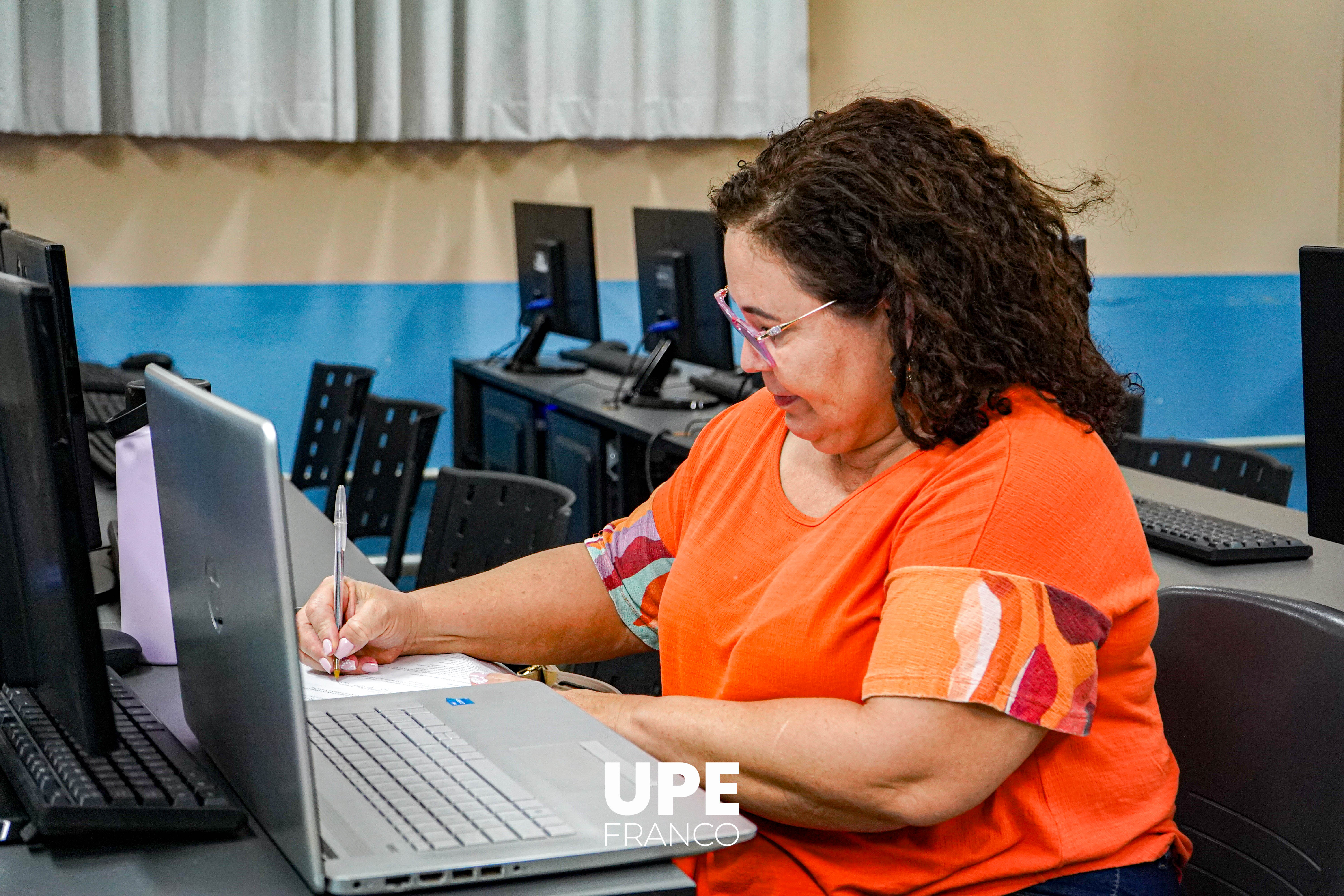 Culmina con éxito la capacitación en Herramientas Informáticas para la Educación