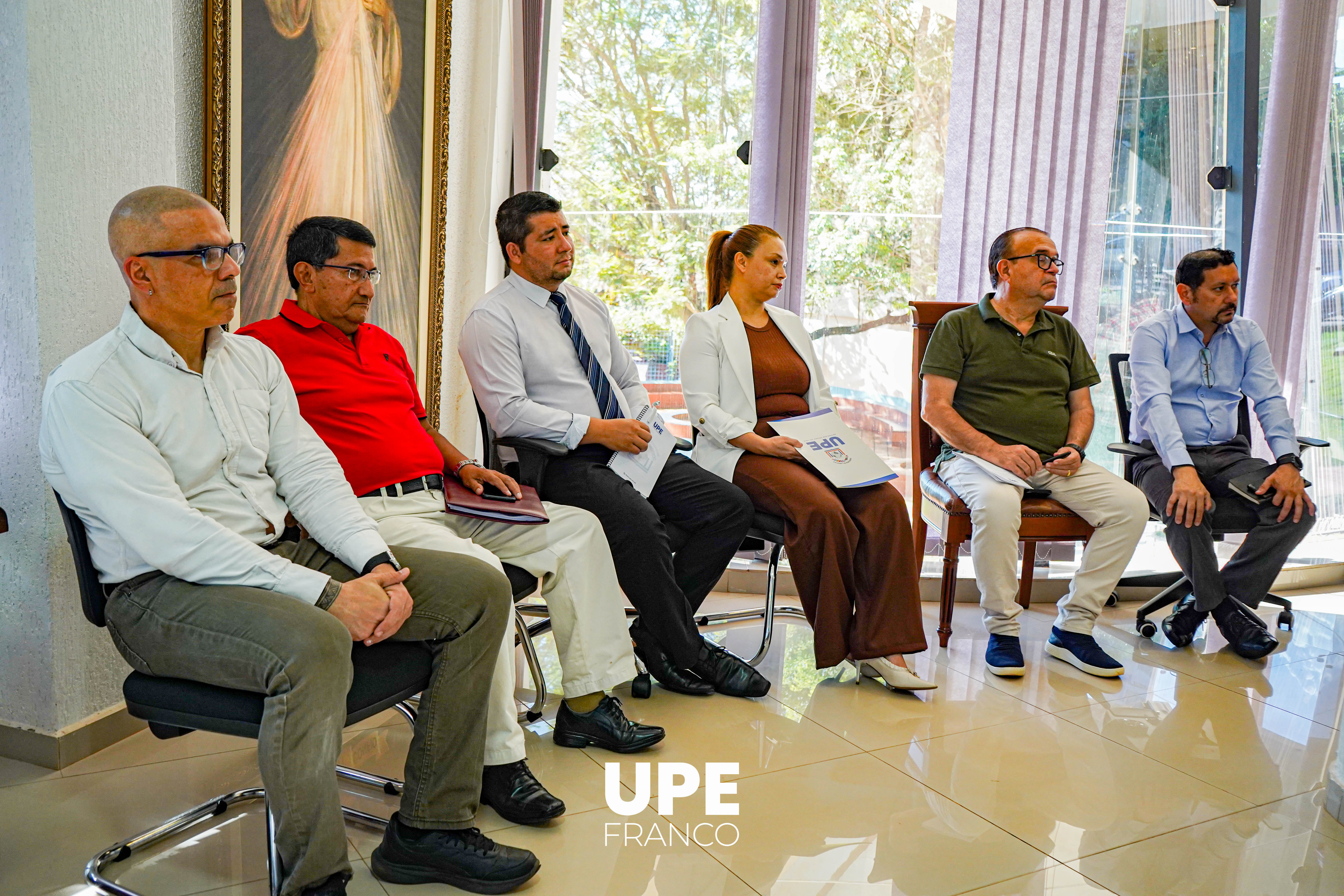 UPE FRANCO: Con nuevas Direcciones 