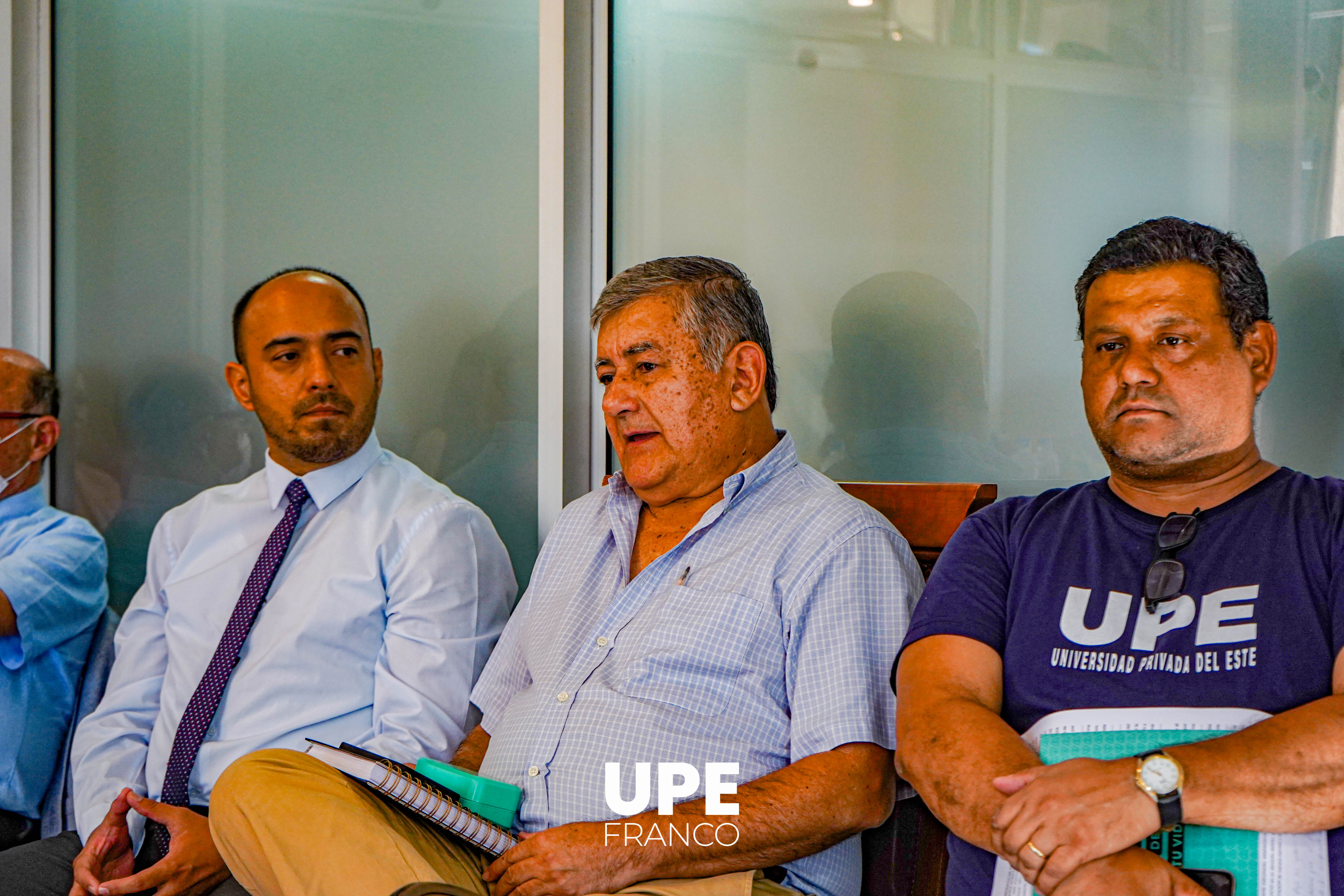 UPE FRANCO: Con nuevas Direcciones 
