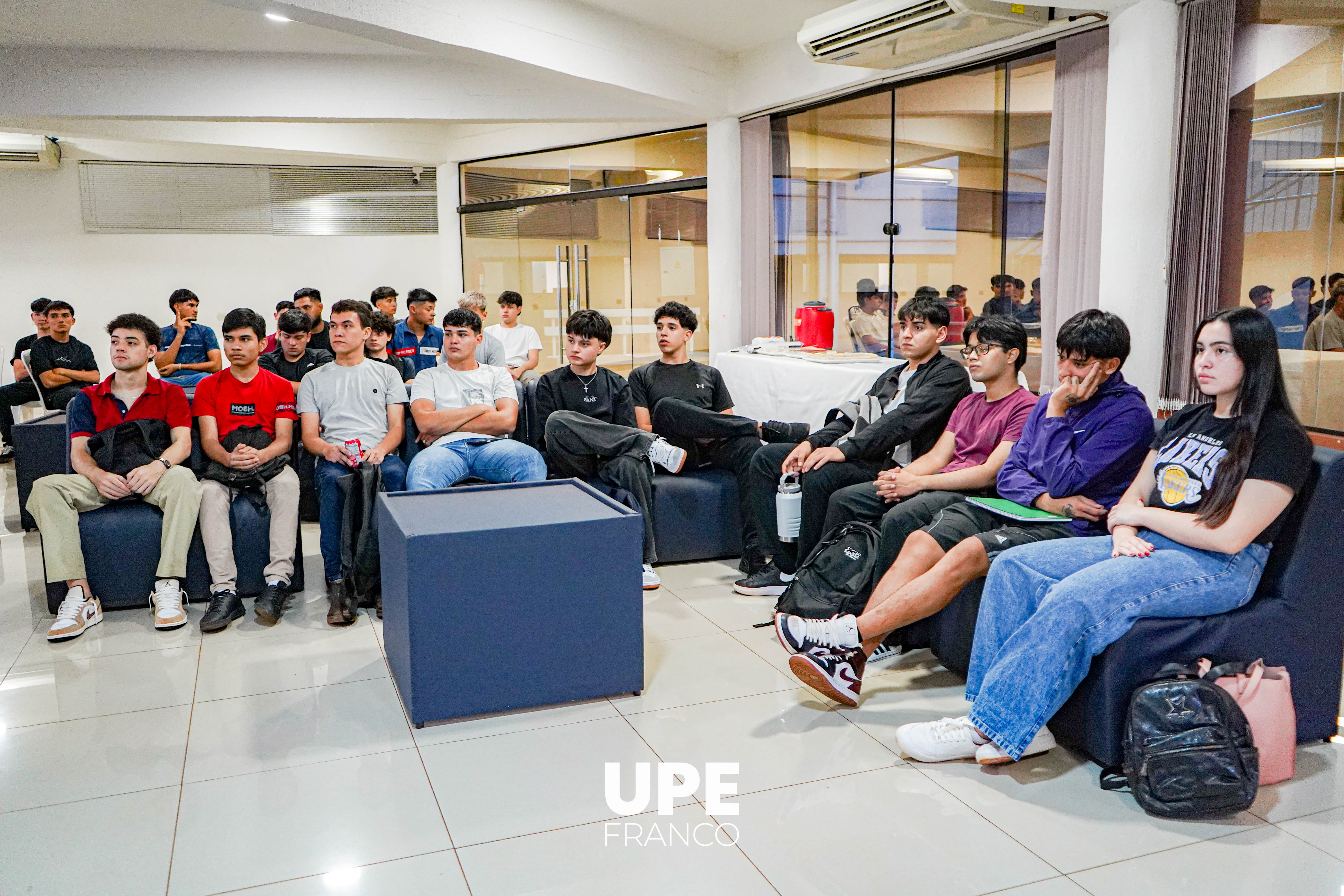 Jornada de Inducción: UPE Franco recibe a sus nuevos estudiantes de Ingeniería Electromecánica