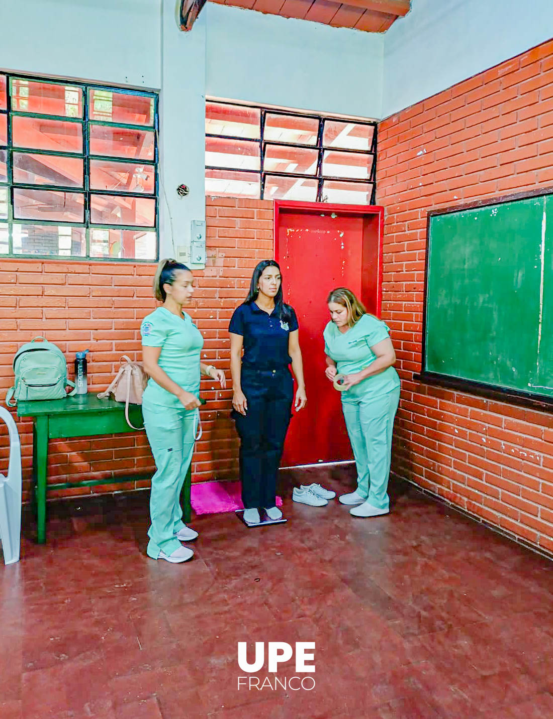 Estudiantes de Nutrición Brindan Atención en la Escuela San Pedro Apóstol: Impacto en la Comunidad Escolar
