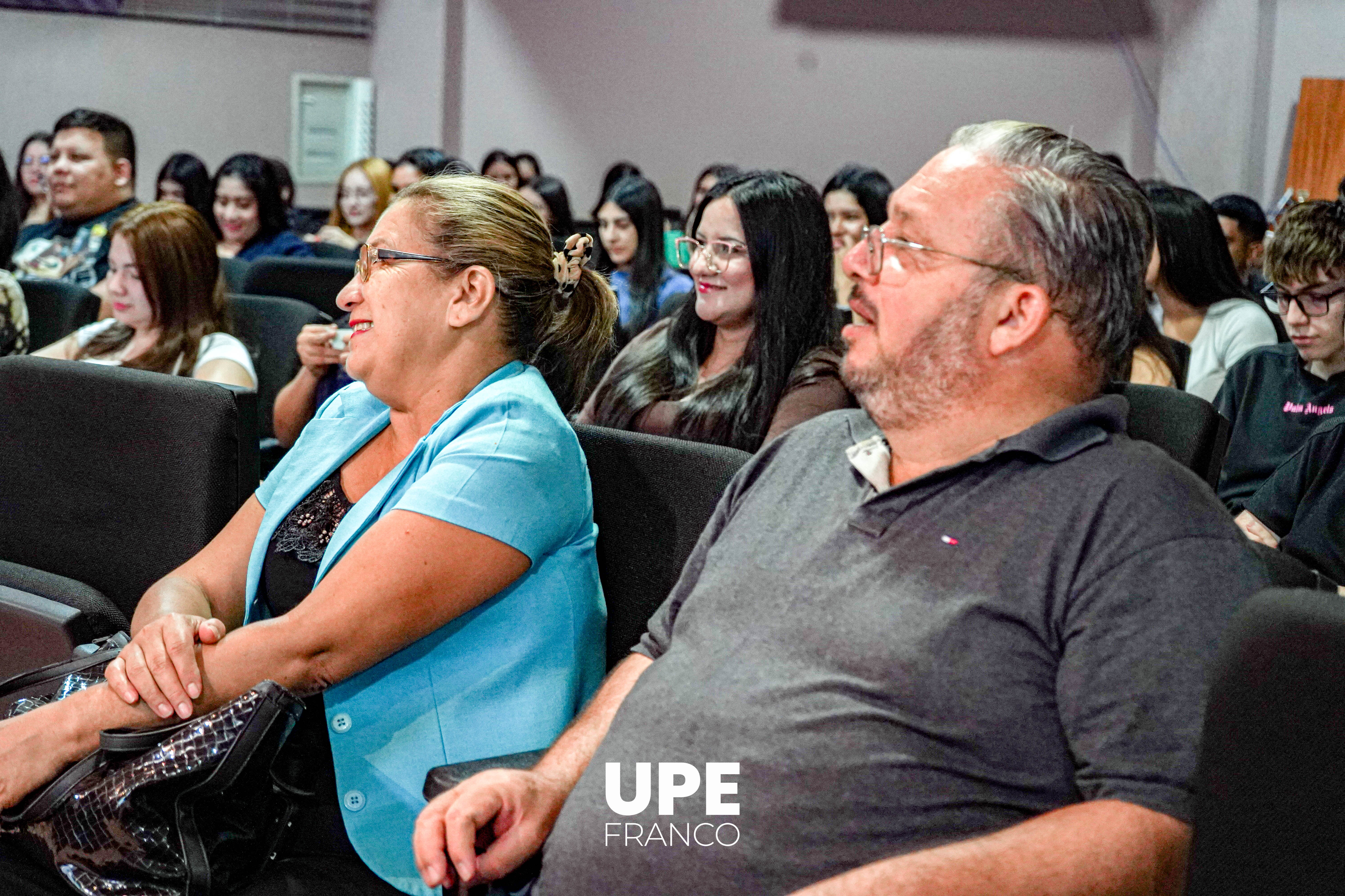 Jornada de Socialización: Primer Semestre 2025 en la Facultad de Ciencias de la Educación 
