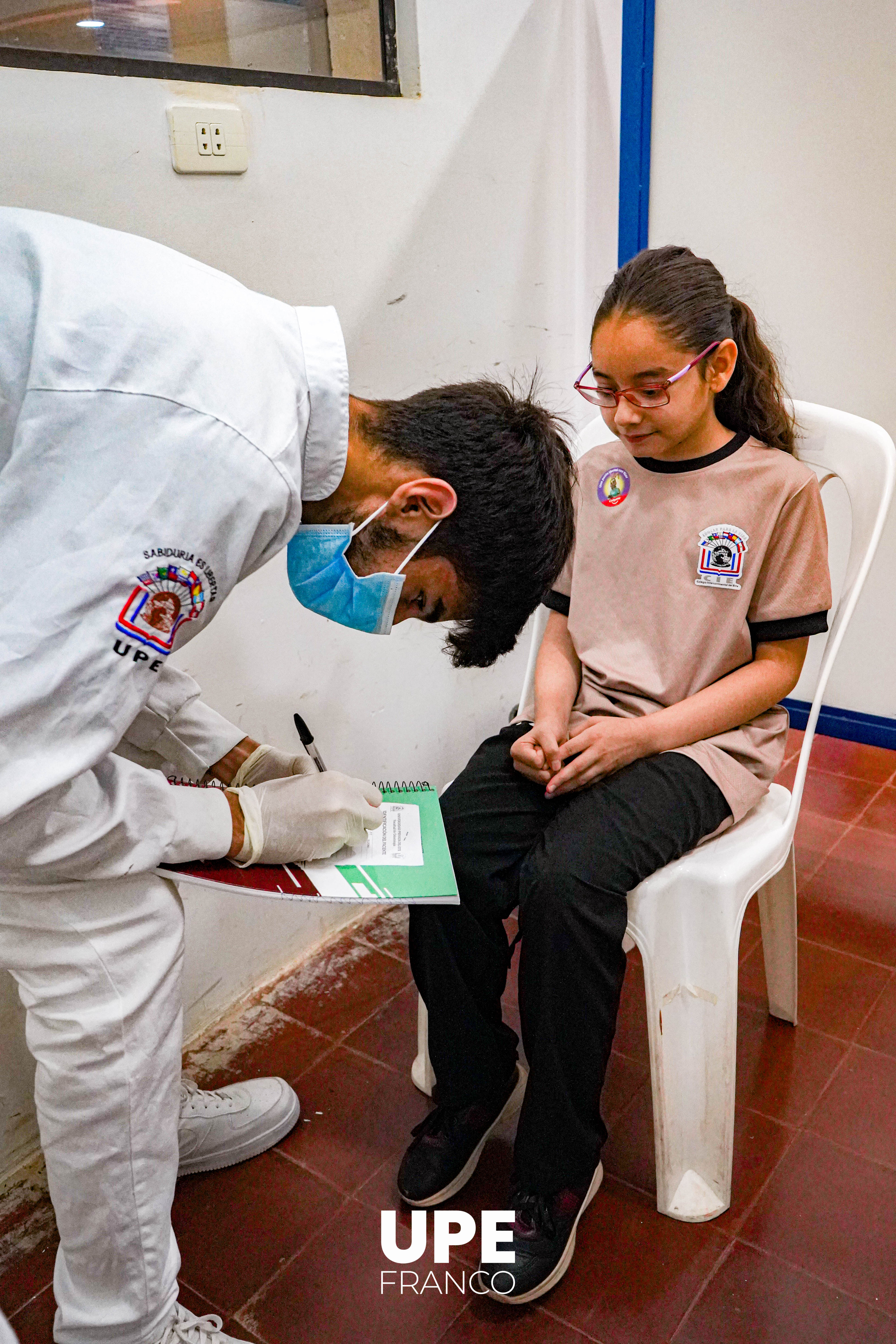 Día Mundial de la Salud Bucodental: Evento educativo y preventivo en la UPE FRANCO