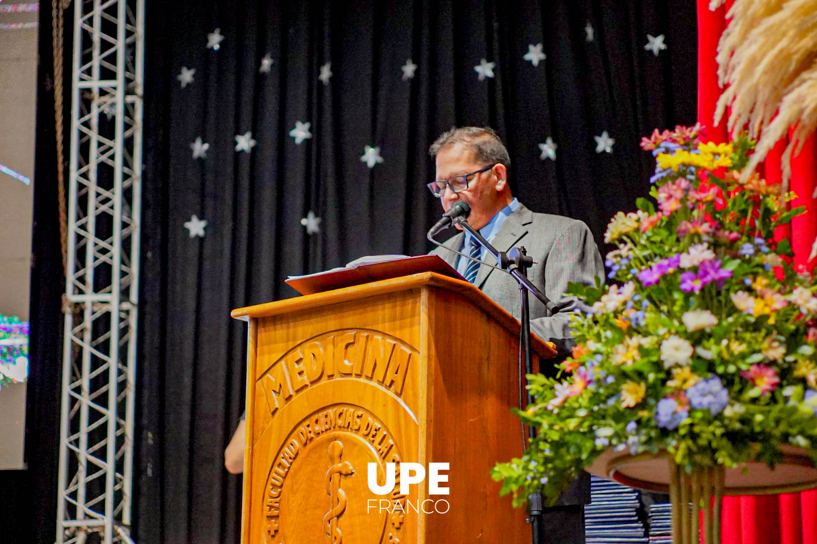 Ceremonia de Graduación UPE FRANCO: Carrera de Medicina - Promoción 2024
