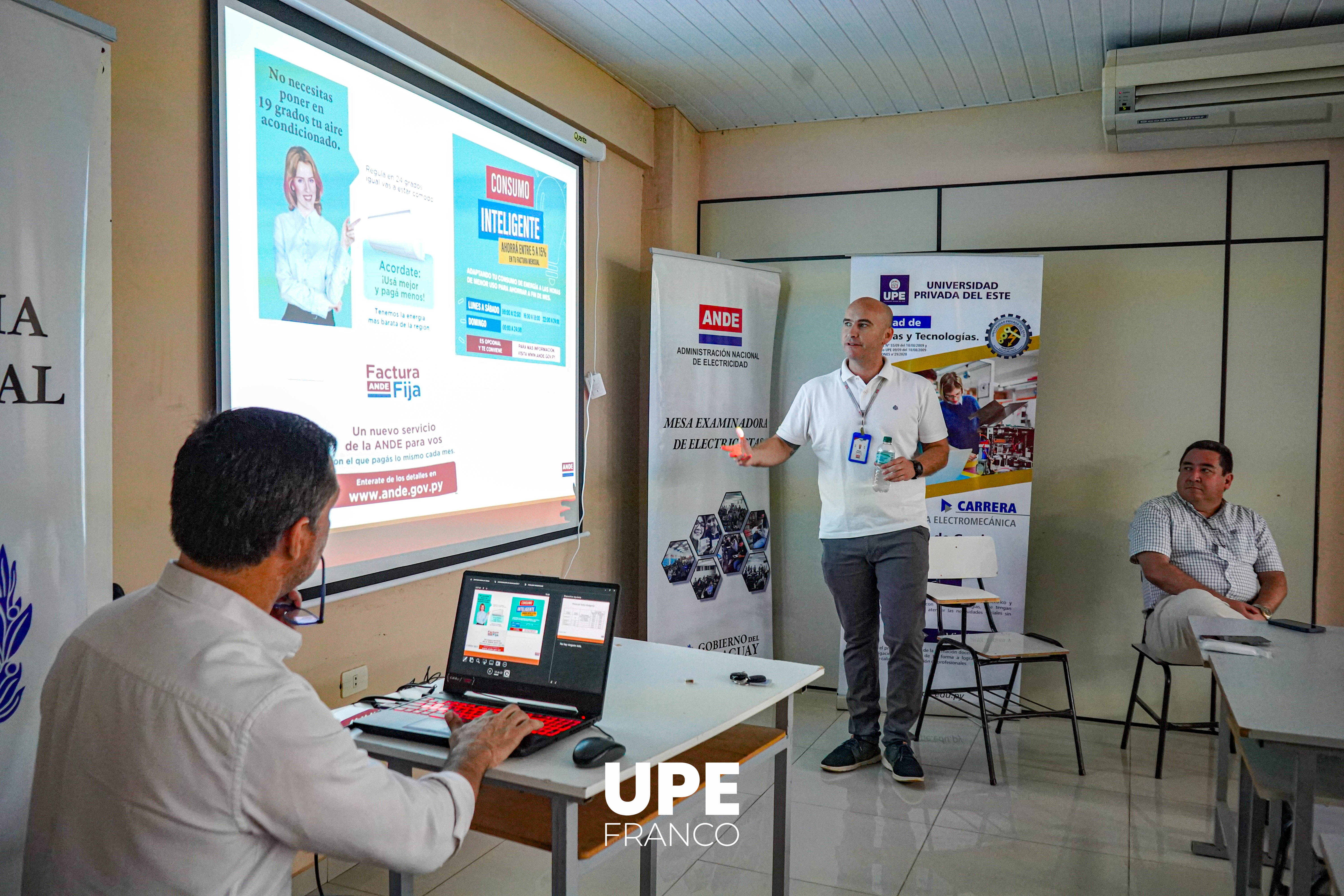 Estudiantes de Ingeniería Electromecánica reciben capacitación sobre matriculación en ANDE