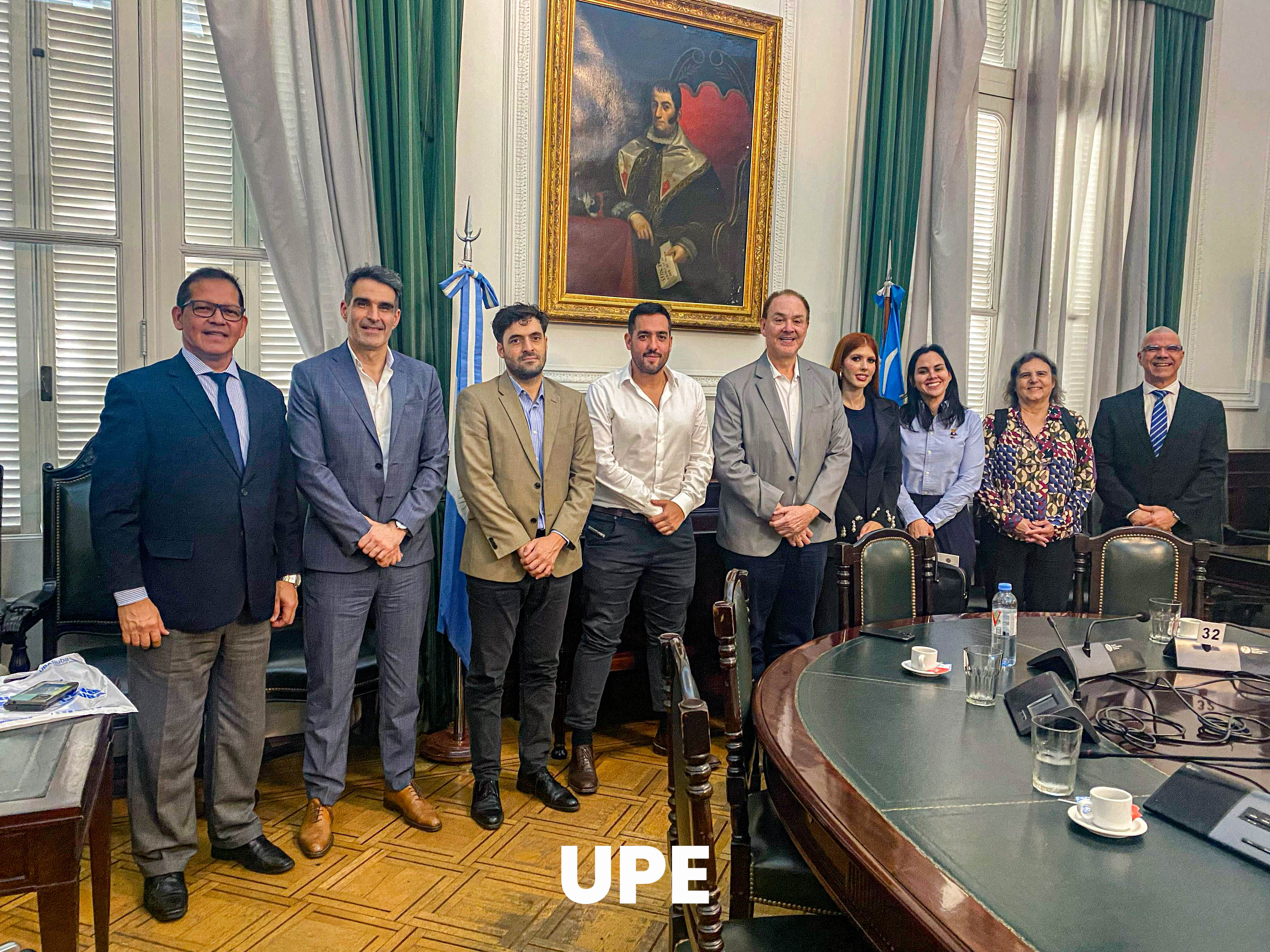 UPE ESTRECHA VÍNCULOS CON UBA: Rector de la UPE se reúne con secretario general de la UBA para avanzar sobre convenio interinstitucional