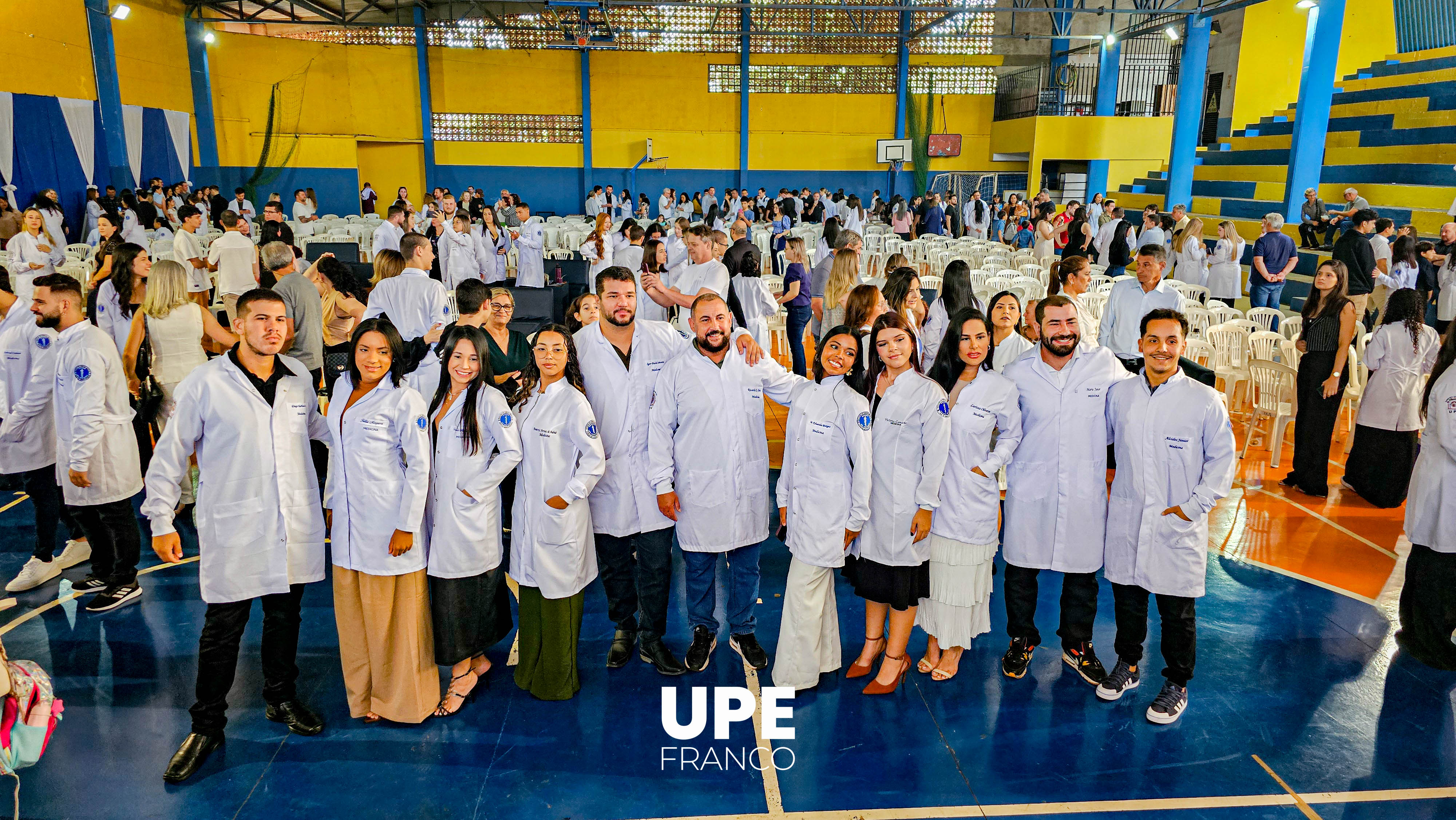 UPE FRANCO da la bienvenida a sus nuevos estudiantes de Medicina: Inducción y Ceremonia del Chaleco