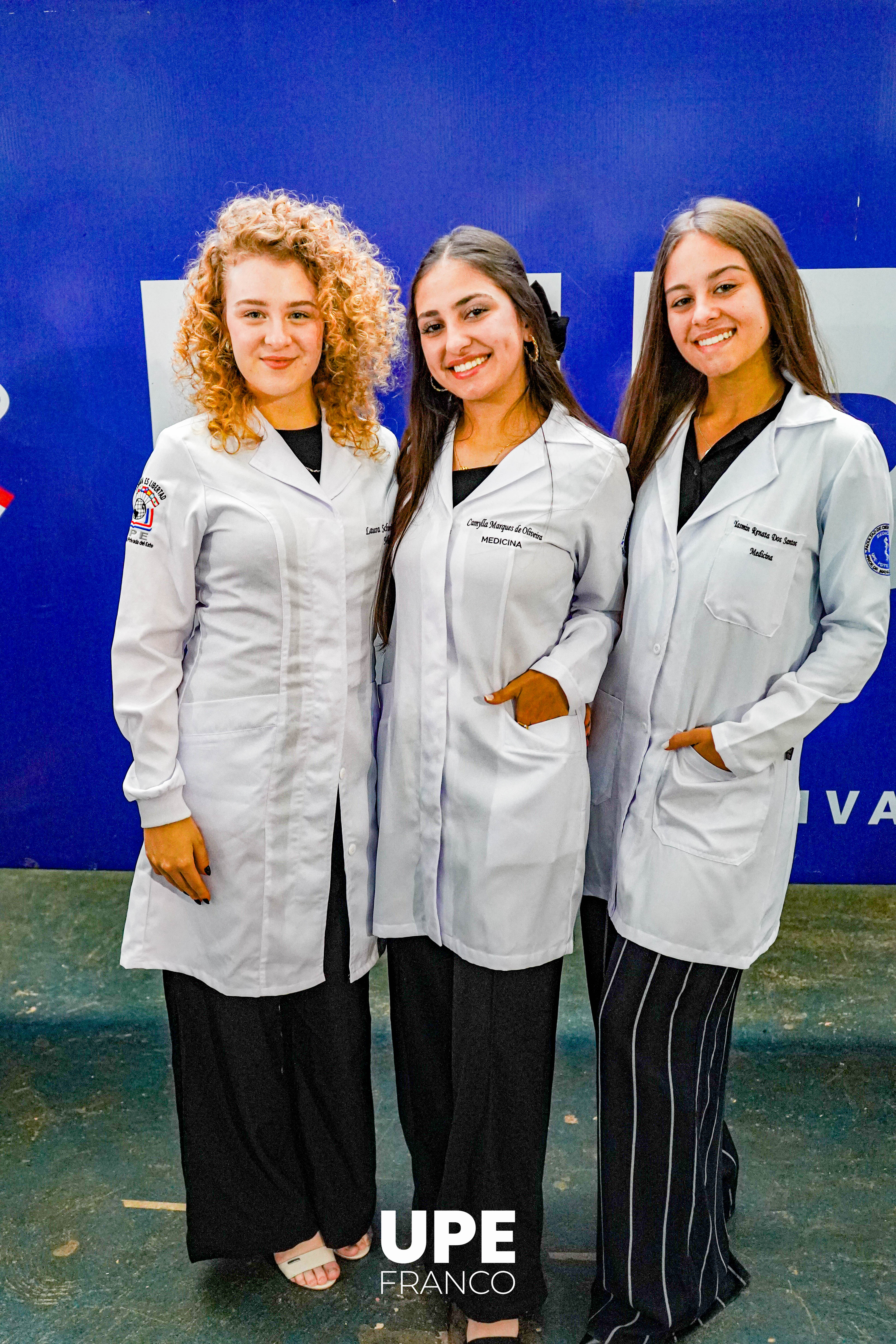 UPE FRANCO da la bienvenida a sus nuevos estudiantes de Medicina: Inducción y Ceremonia del Chaleco