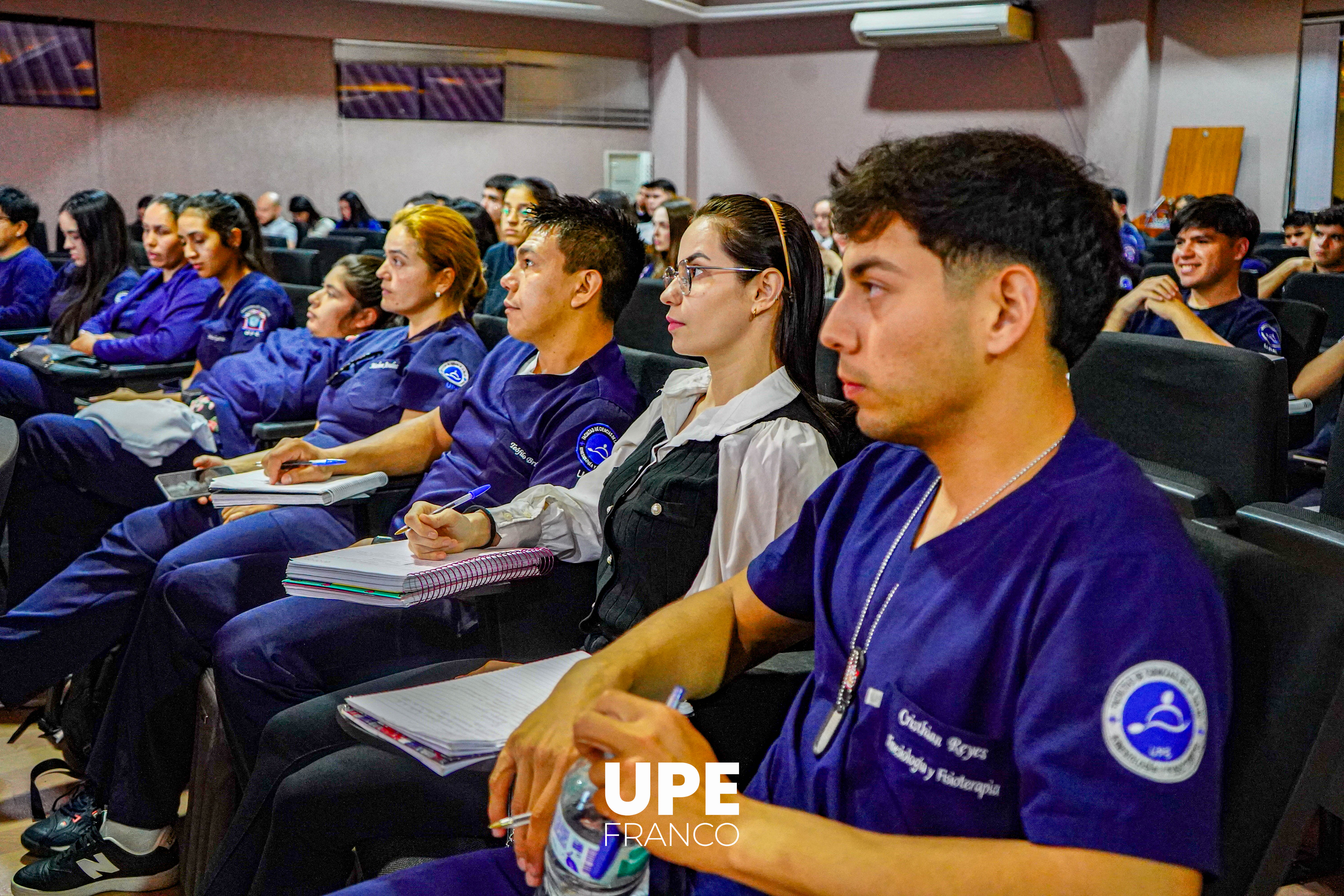 Taller de Fisioterapia Integrativa reúne a estudiantes y profesionales en UPE FRANCO