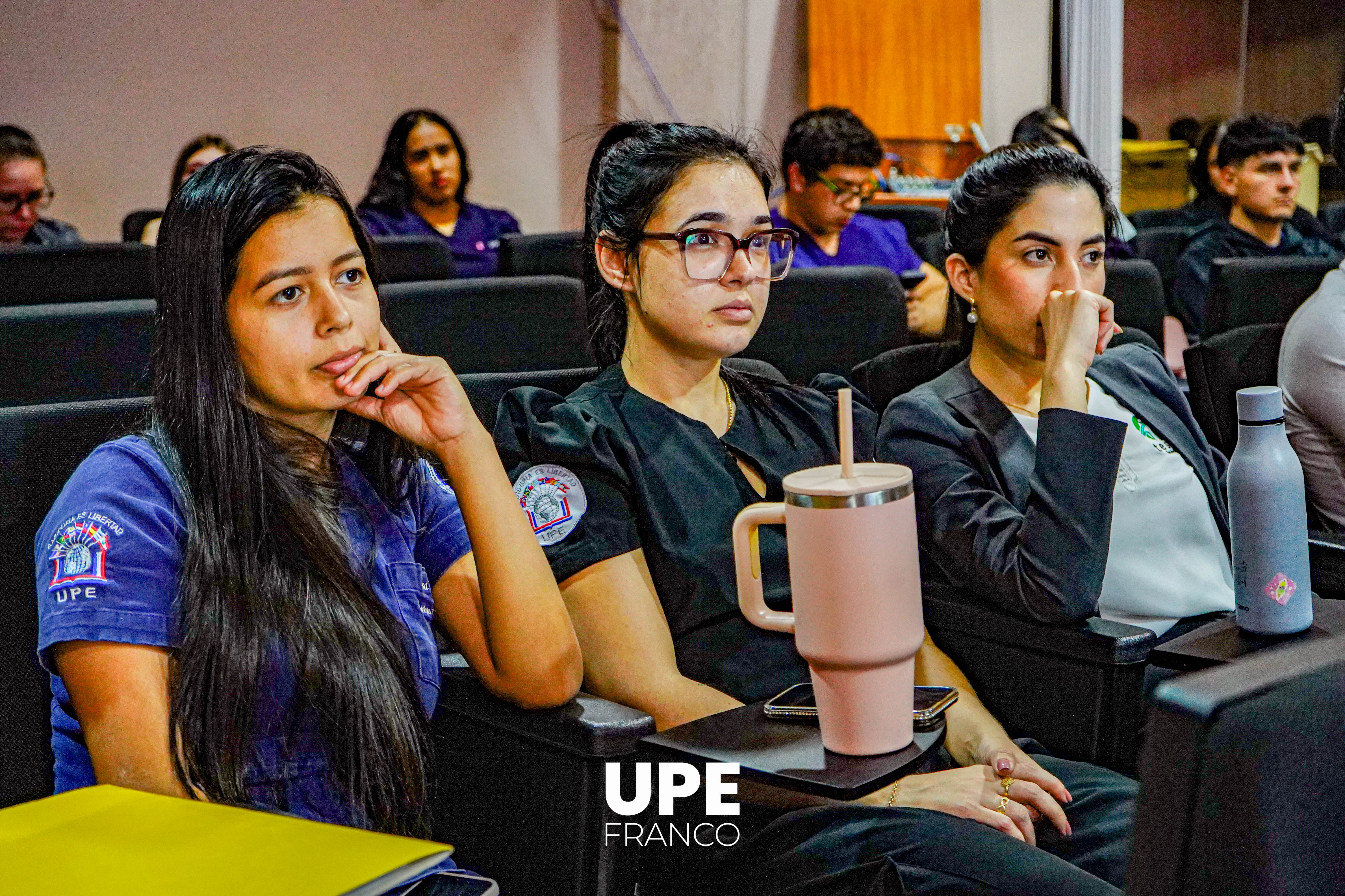 Taller de Fisioterapia Integrativa reúne a estudiantes y profesionales en UPE FRANCO