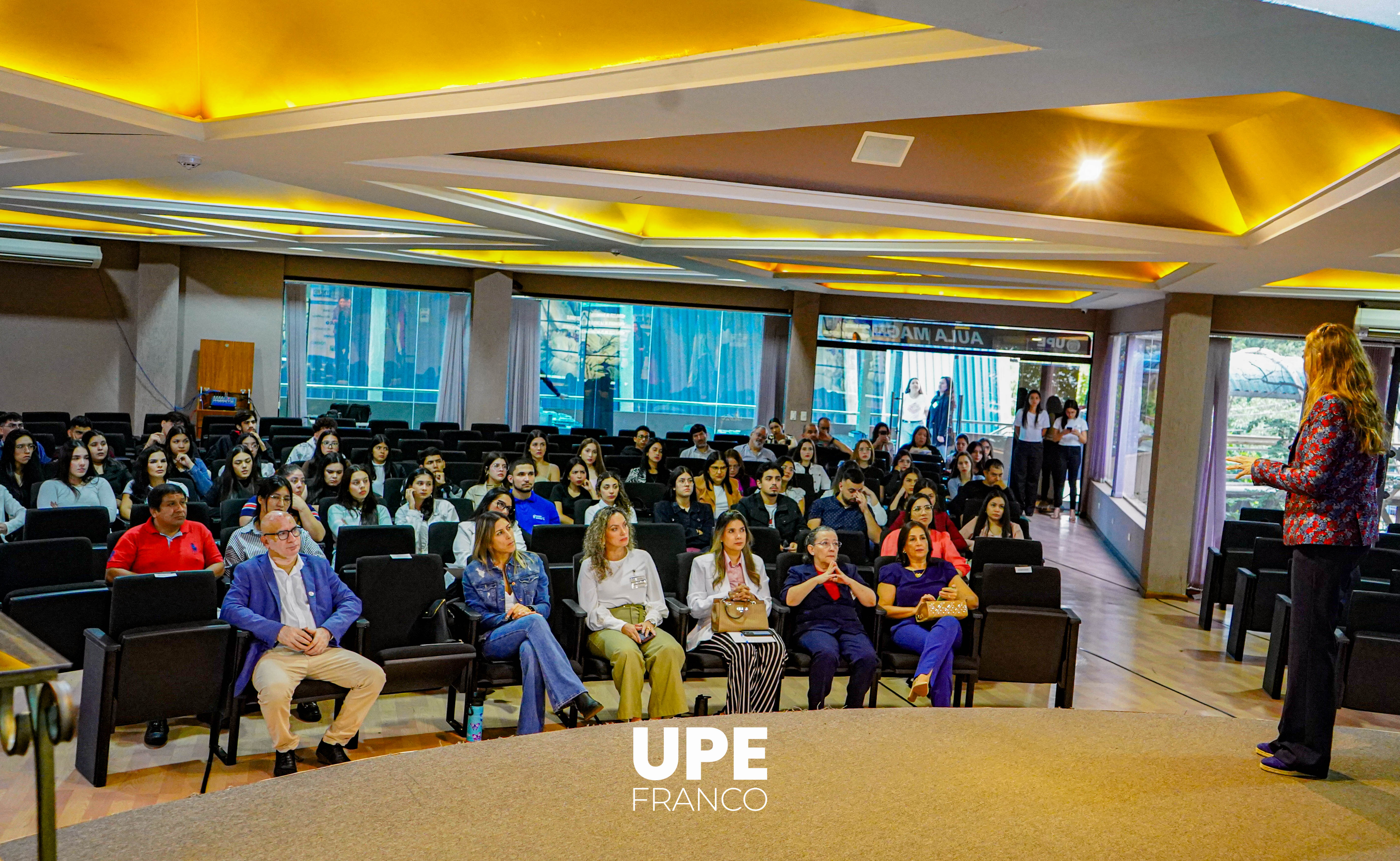 Resolución de casos desafiantes en endodoncia: Jornada de Capacitación en Odontología