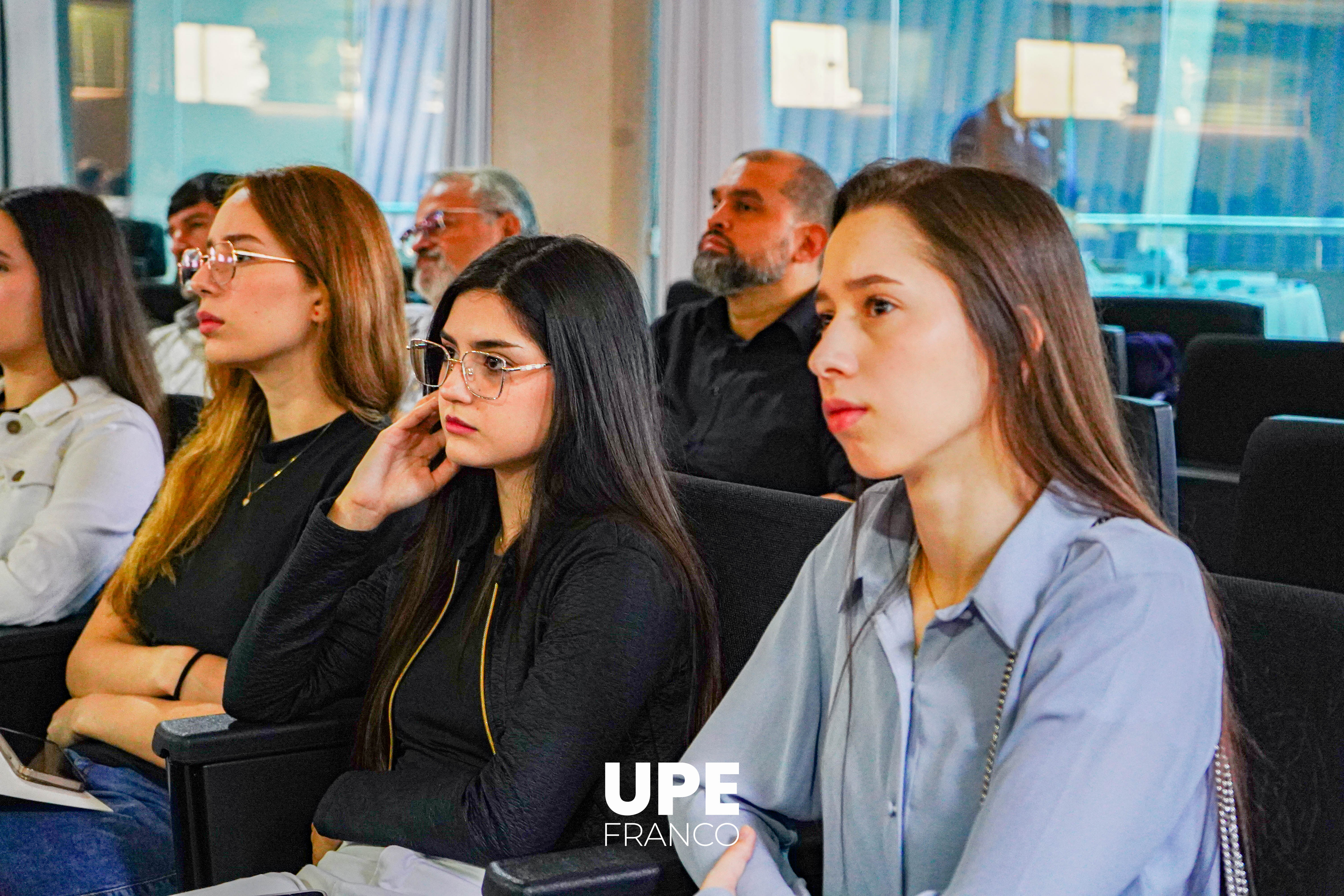 Resolución de casos desafiantes en endodoncia: Jornada de Capacitación en Odontología