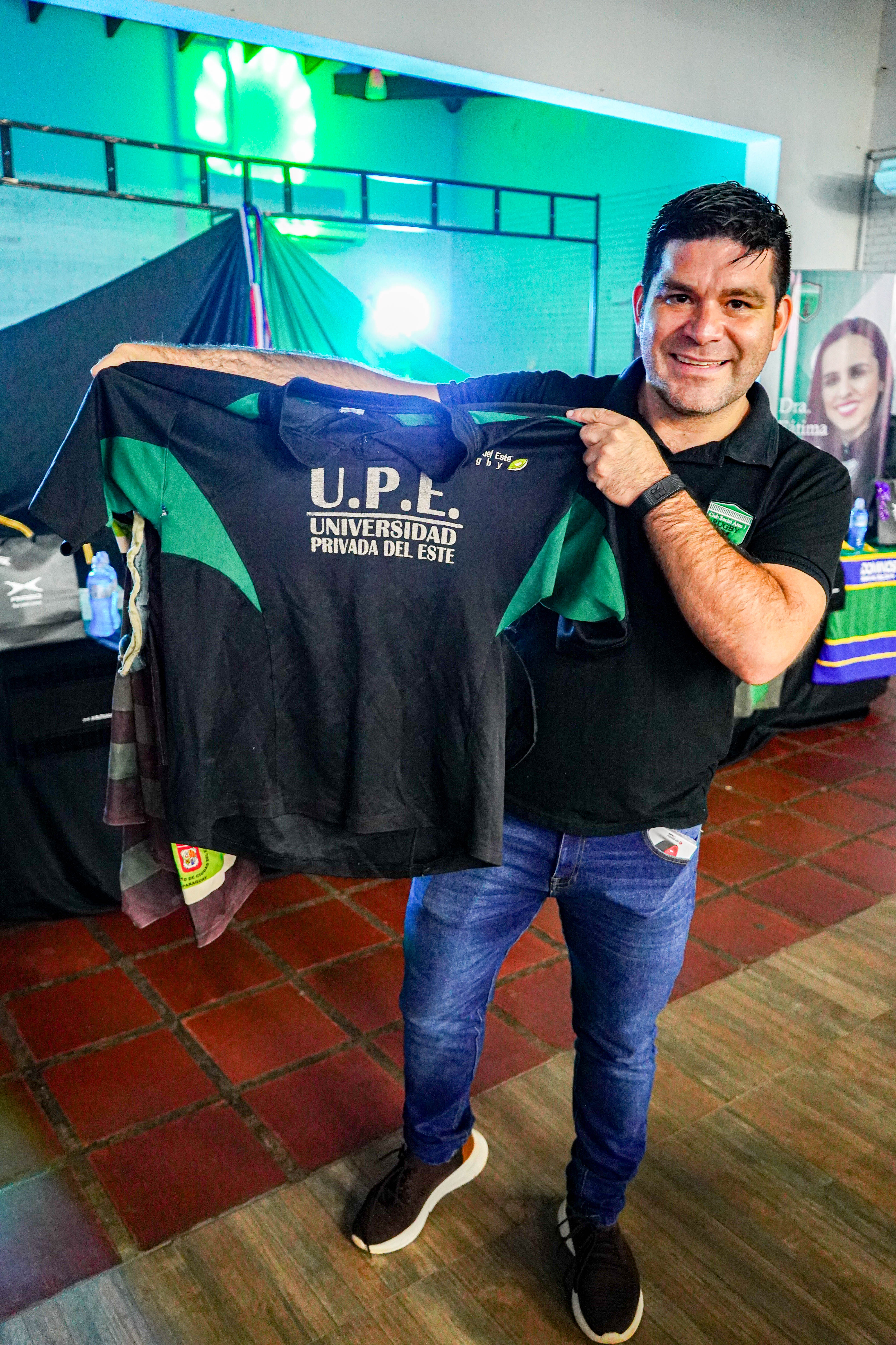 Presentación oficial del nuevo uniforme de los Jabalíes de Raza: Auspicia la UPE FRANCO