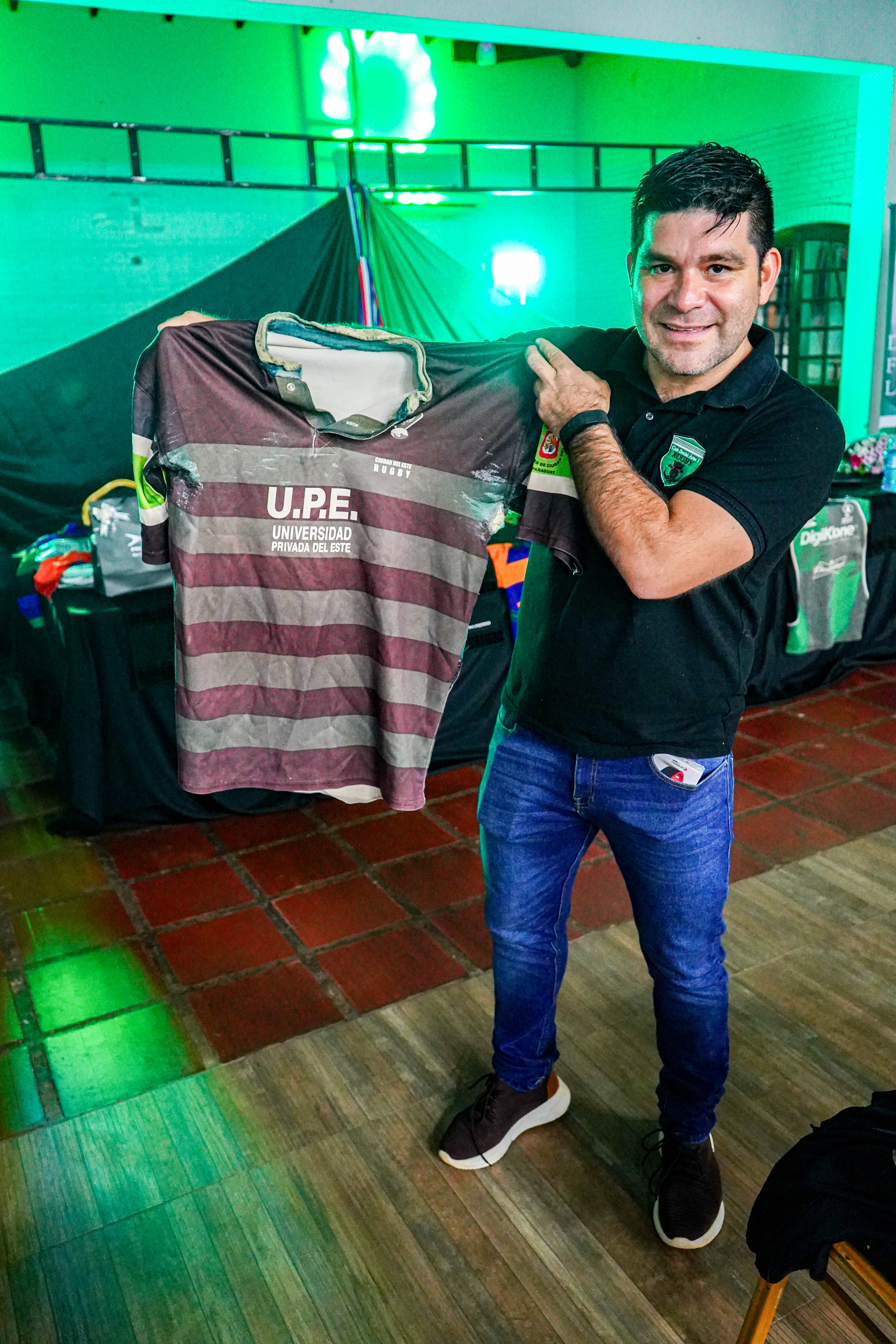 Presentación oficial del nuevo uniforme de los Jabalíes de Raza: Auspicia la UPE FRANCO