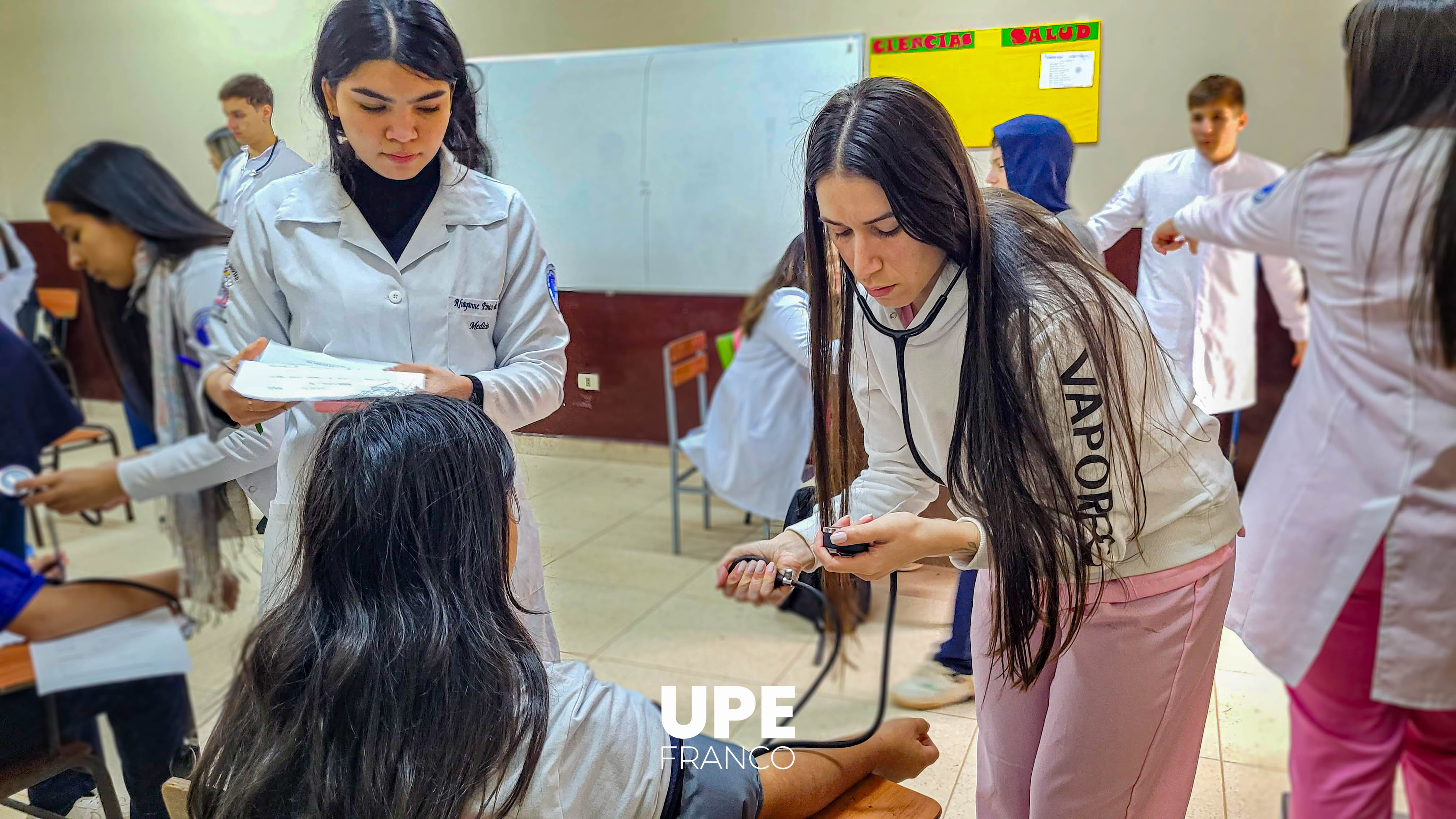 Estudiantes de Medicina realizaron inspección médica en la Escuela Virgen de Fátima