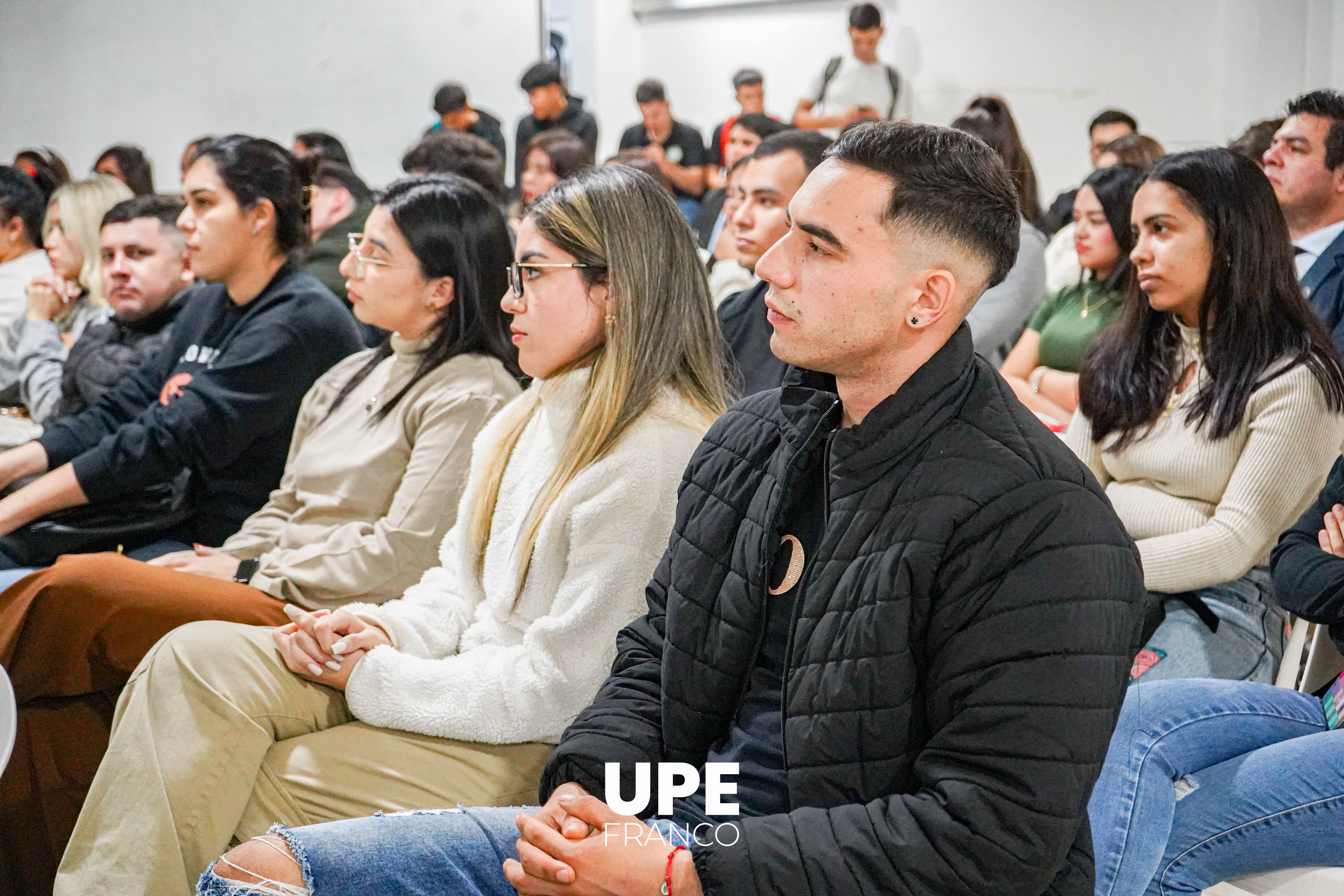 Exhibición del documental “Una vida en nuestro planeta” promueve reflexión sobre cambio climático
