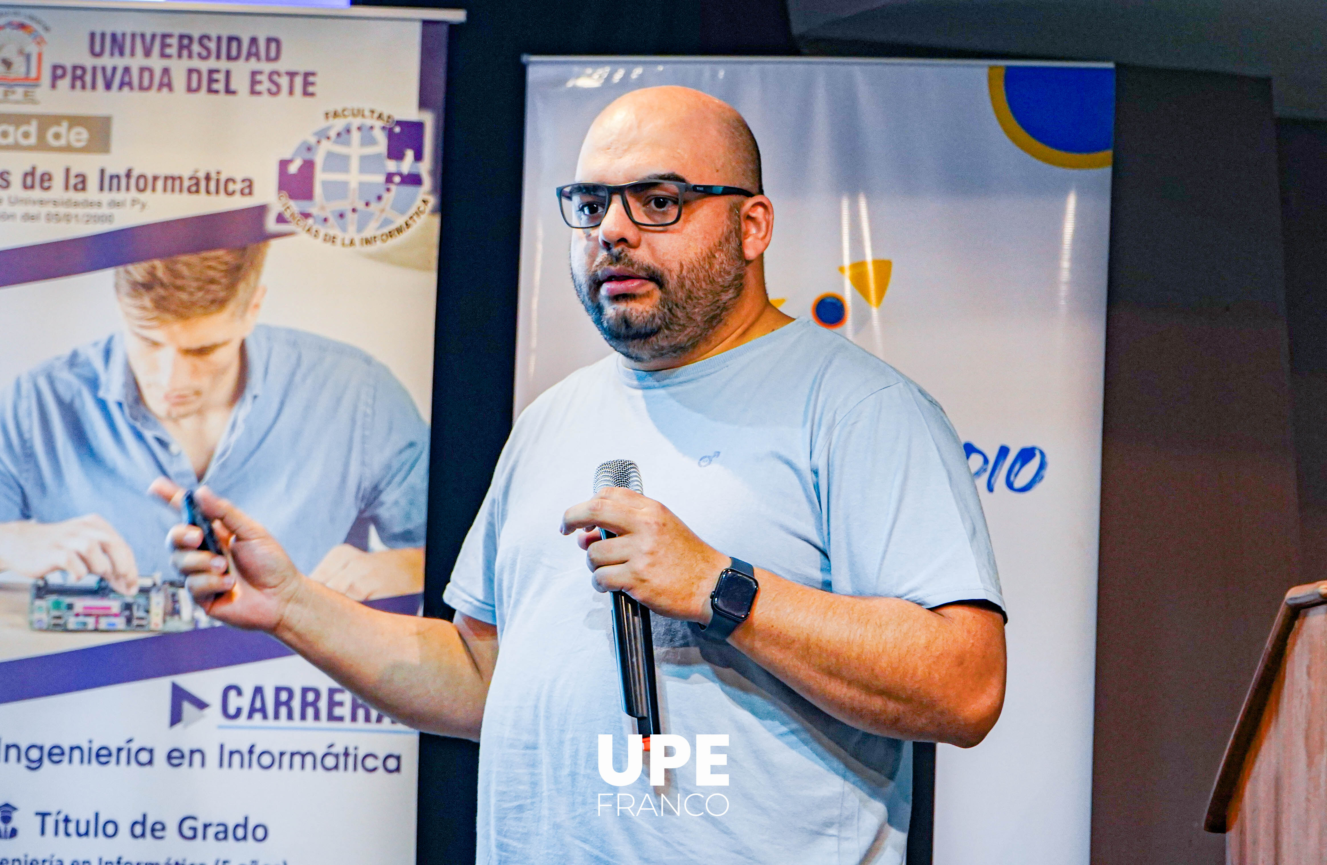 Facultad de Ciencias de la Informática al frente del FLISoL 2025: Tecnología y formación de calidad en UPE Franco