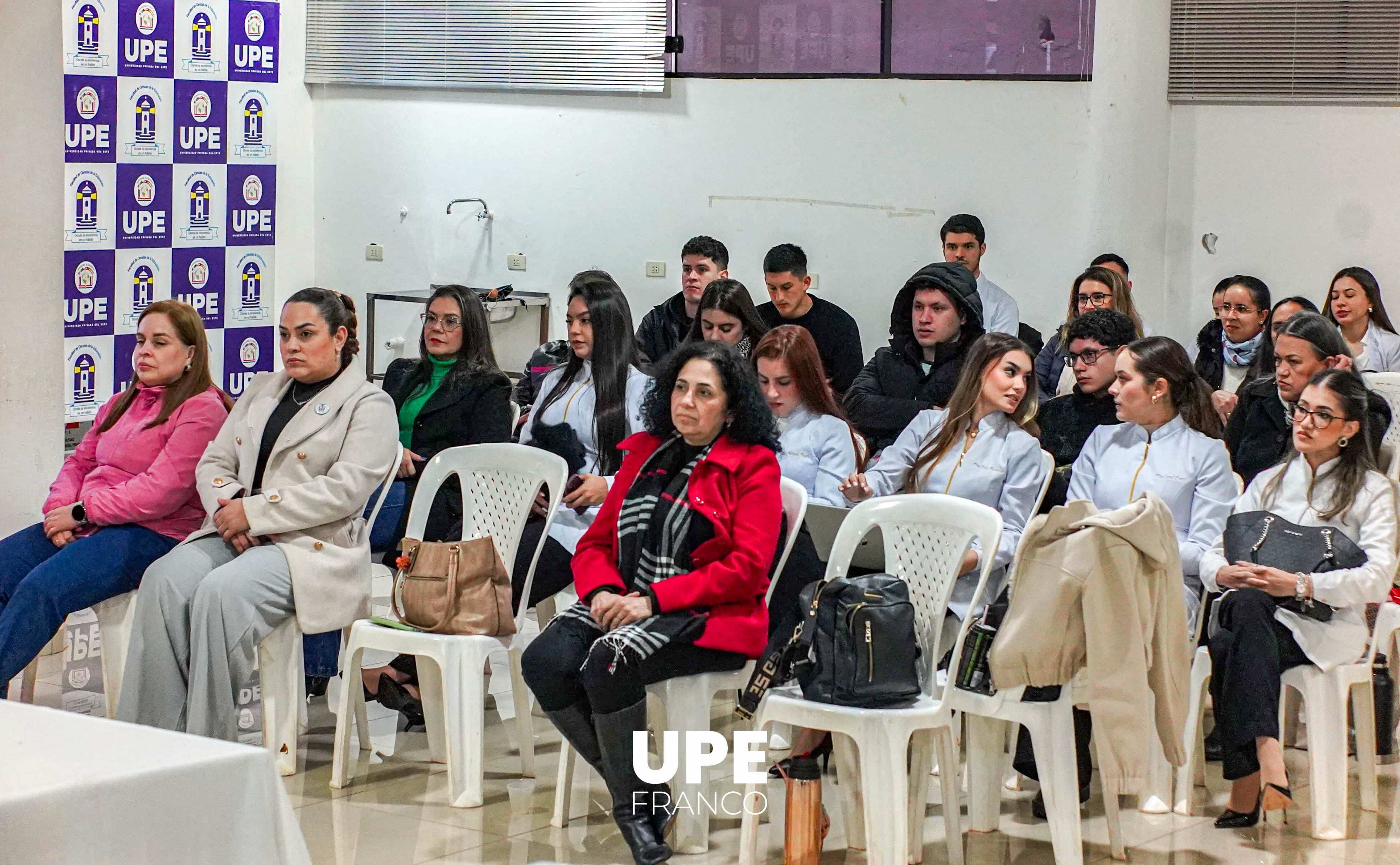 Presentación del Informe de Pasantía Curricular: Odontología UPE Promoción 2024 