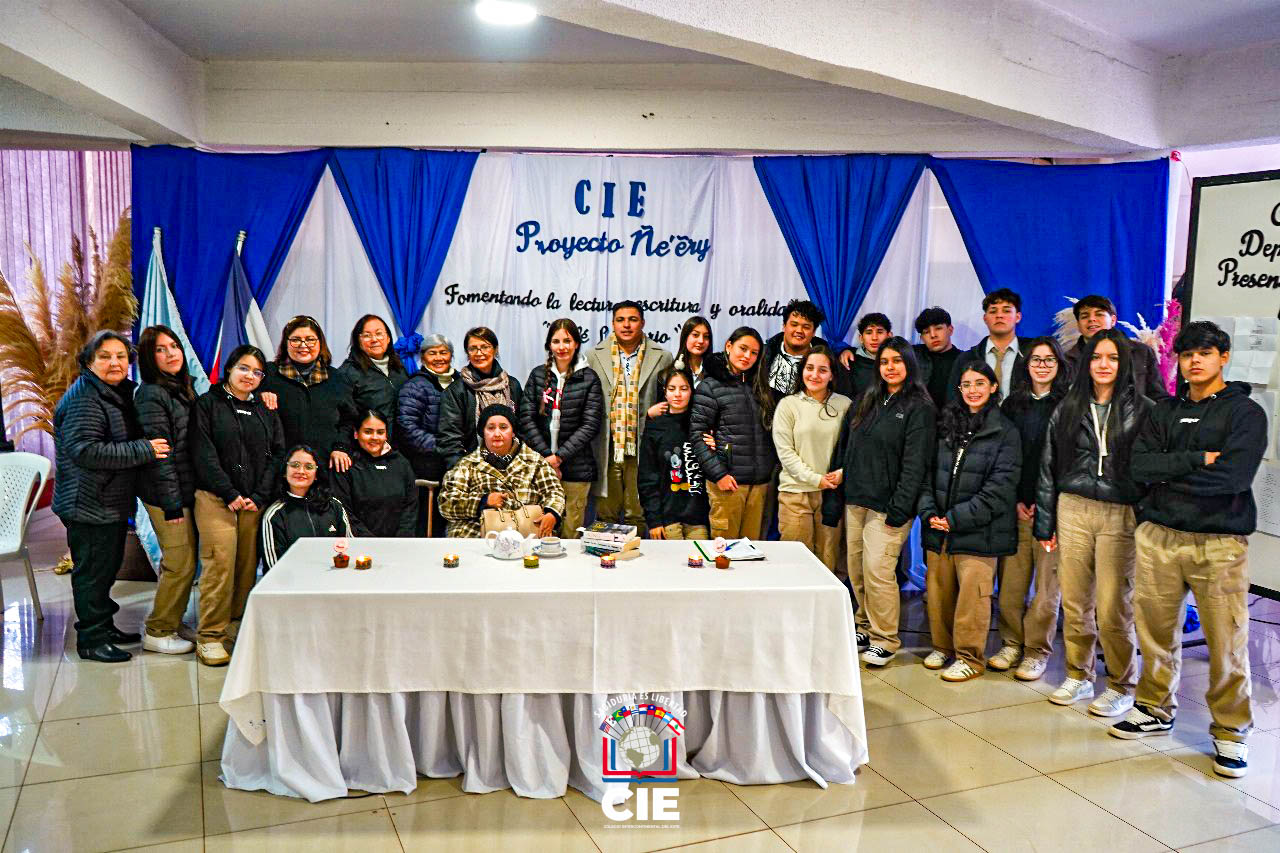 Primera jornada del Café Literario: Clausura del Proyecto Ñe'ery 