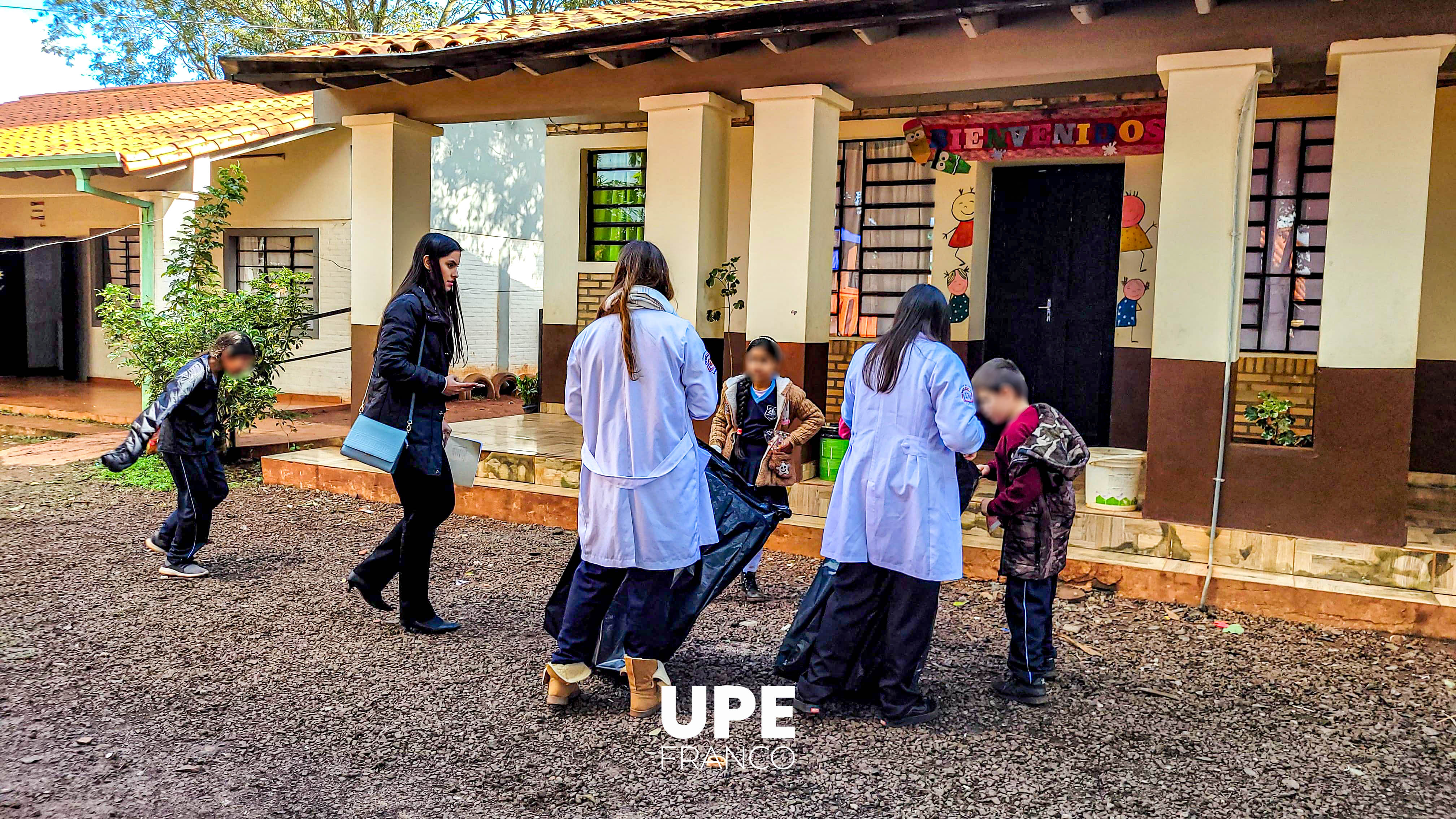Escuela saludable: Educación y Minga Ambiental en la Escuela Santa Rosa