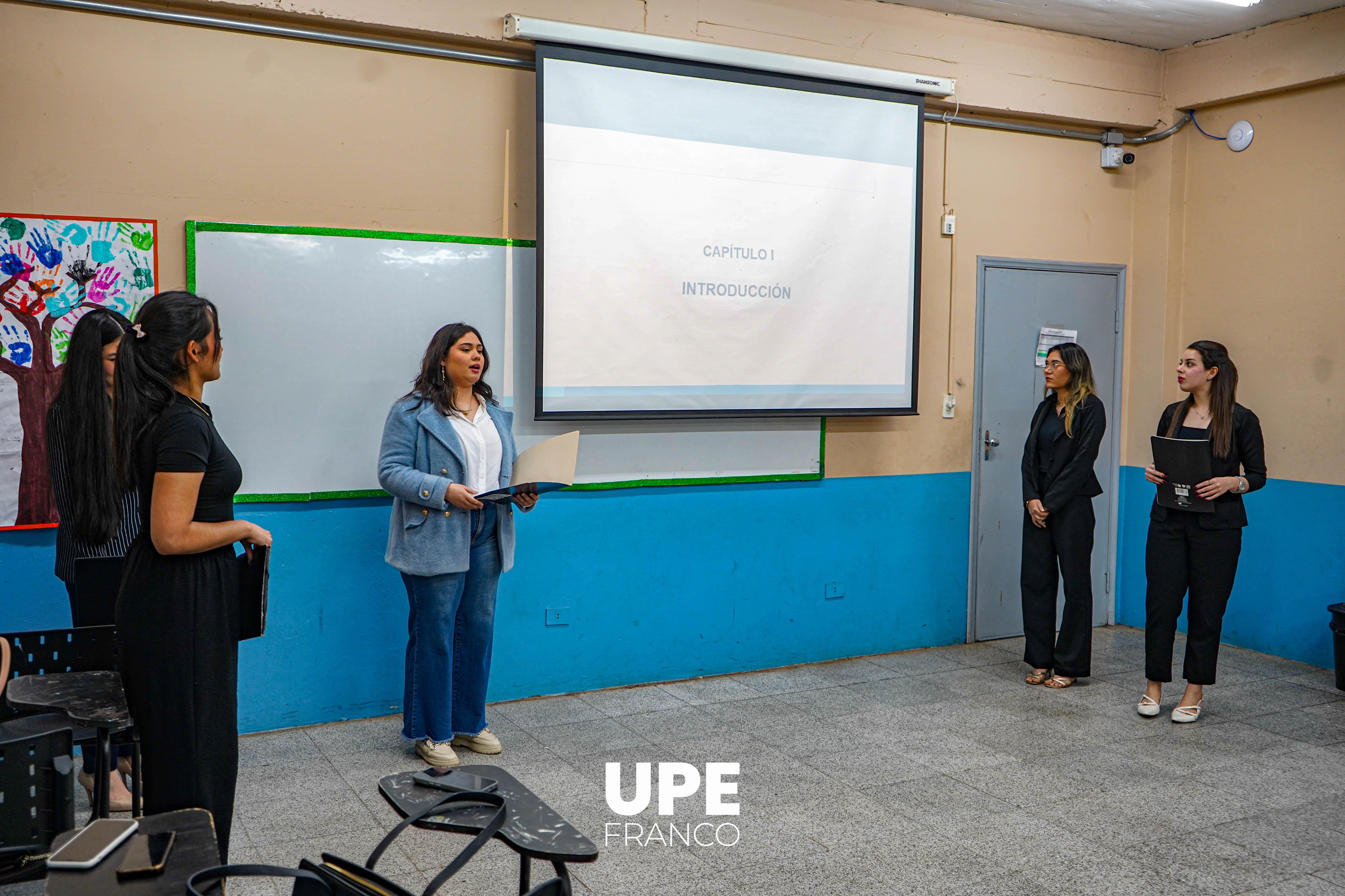 Cierre del Primer Semestre 2025: Presentación de trabajos finales de Organización, Sistemas y Métodos