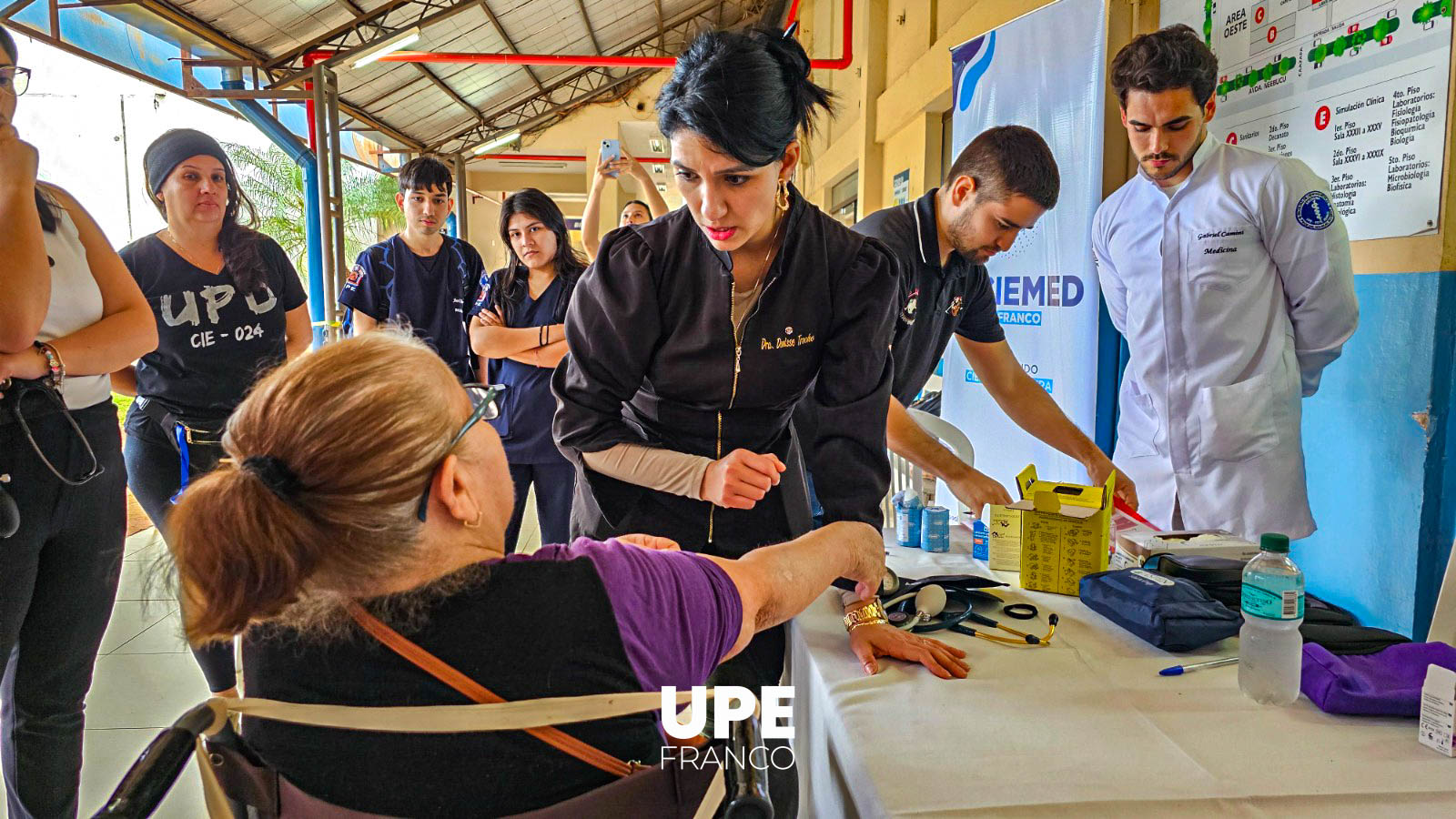 Capacitación Teórico–Práctico de Hipertensión Arterial: Estudiantes brindan atención y controles gratuitos a la comunidad