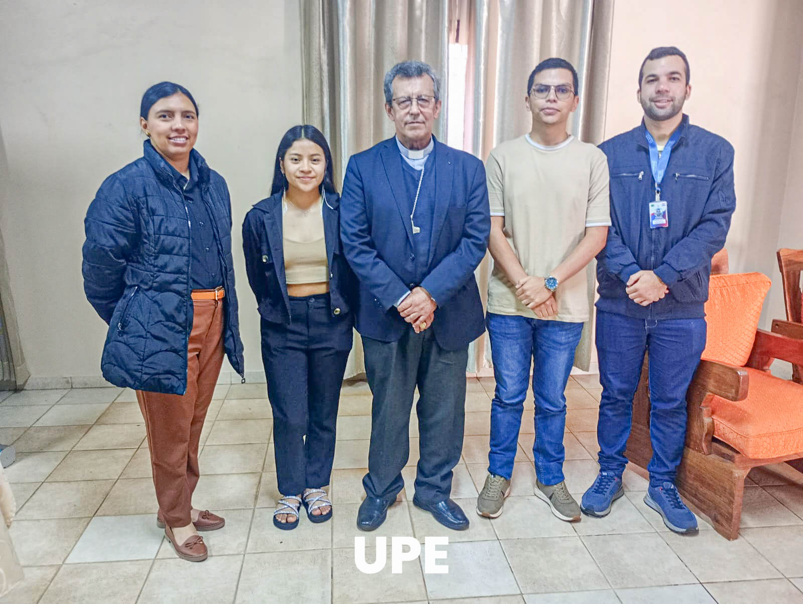 ACOGIDA DEL OBISPO A LOS UNIVERSITARIOS INTERNACIONALES DE LA UPE EN LA DIÓCESIS DE CIUDAD DEL ESTE