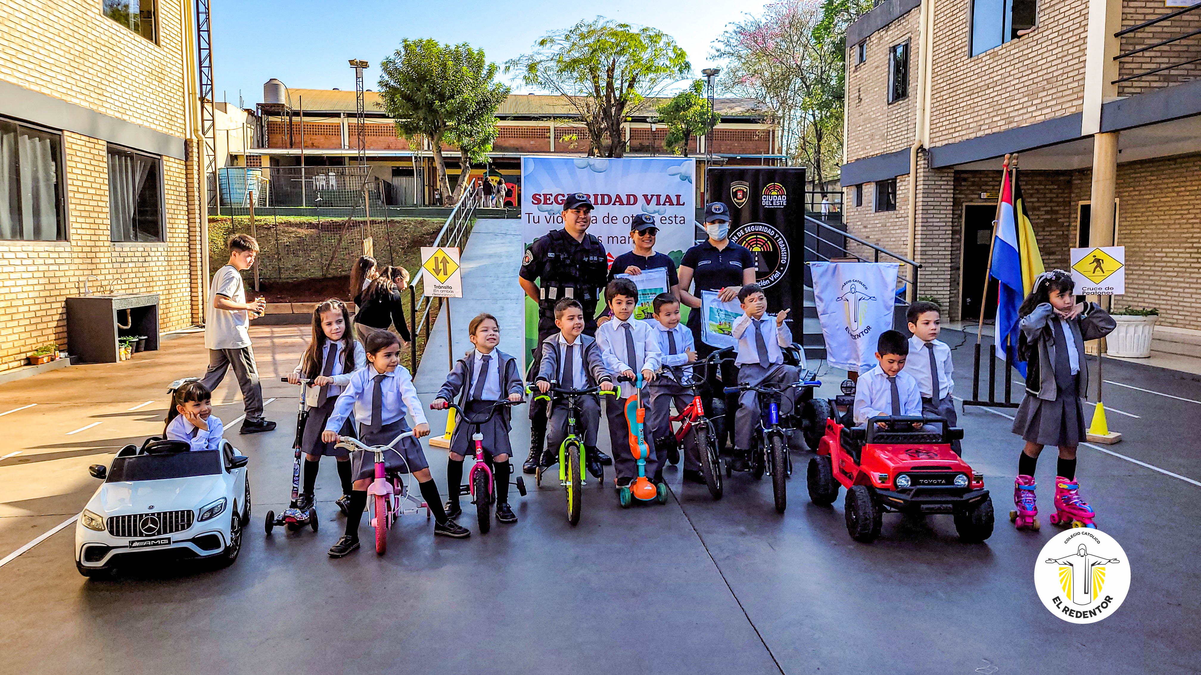Clausura del Proyecto de Educación Vial en el Colegio Católico El Redentor