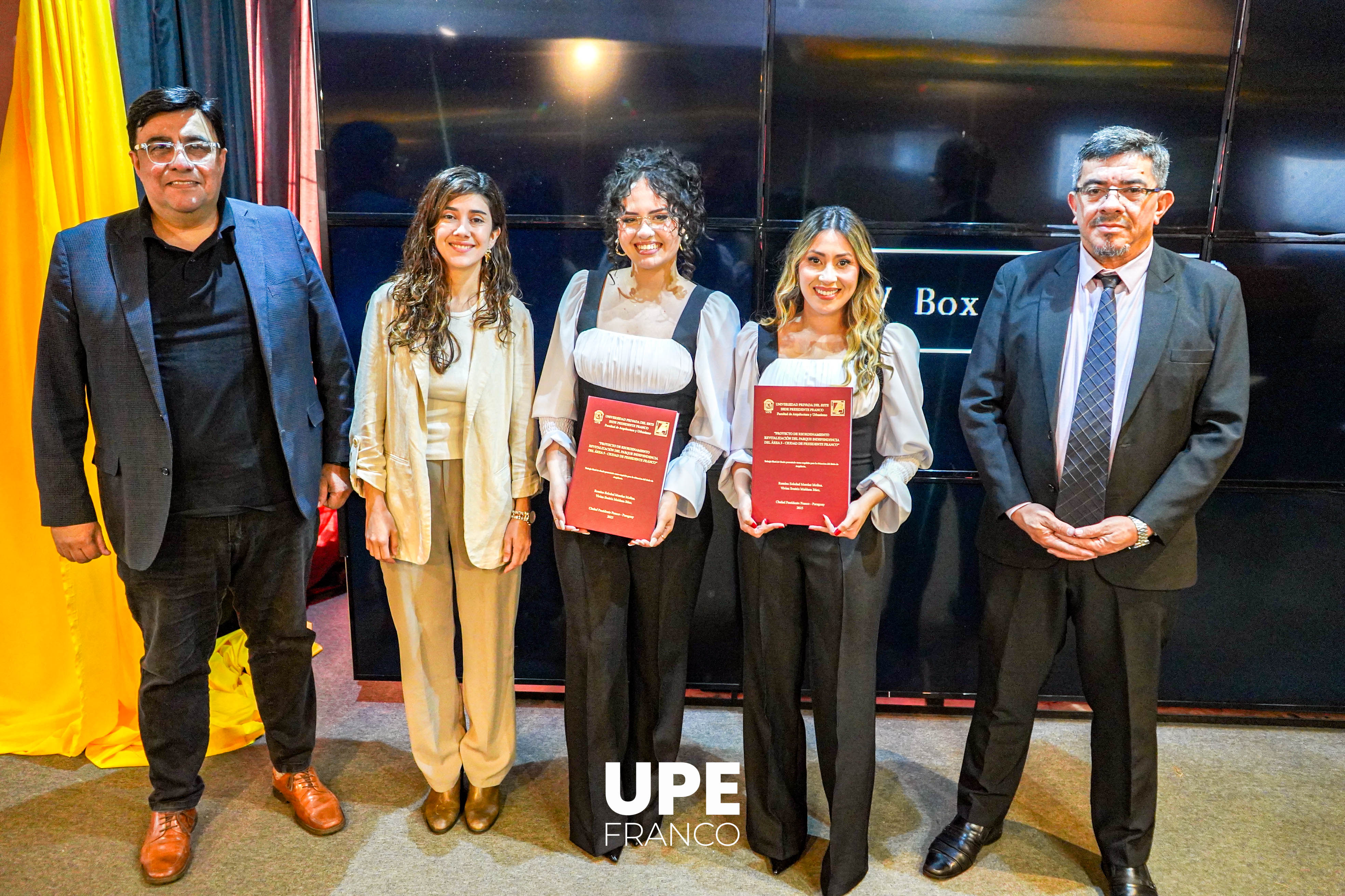 “Proyecto de Reordenamiento y Revitalización del Parque Independencia del Área 5 – Ciudad de Presidente Franco”: Defensa de TFG en Arquitectura y Urbanismo