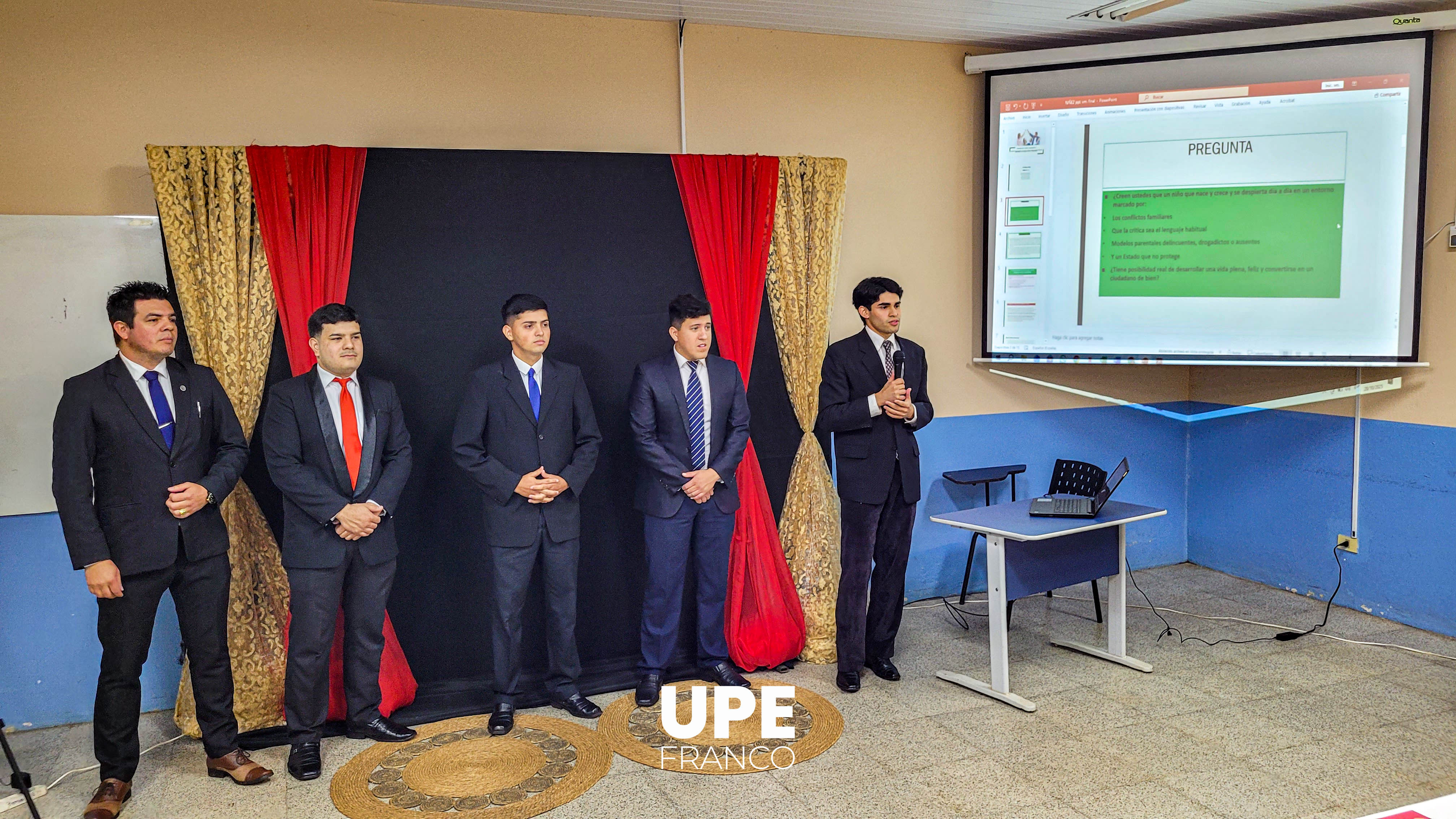 Presentación Oral: Cátedra de Derecho de la Niñez y la Adolescencia