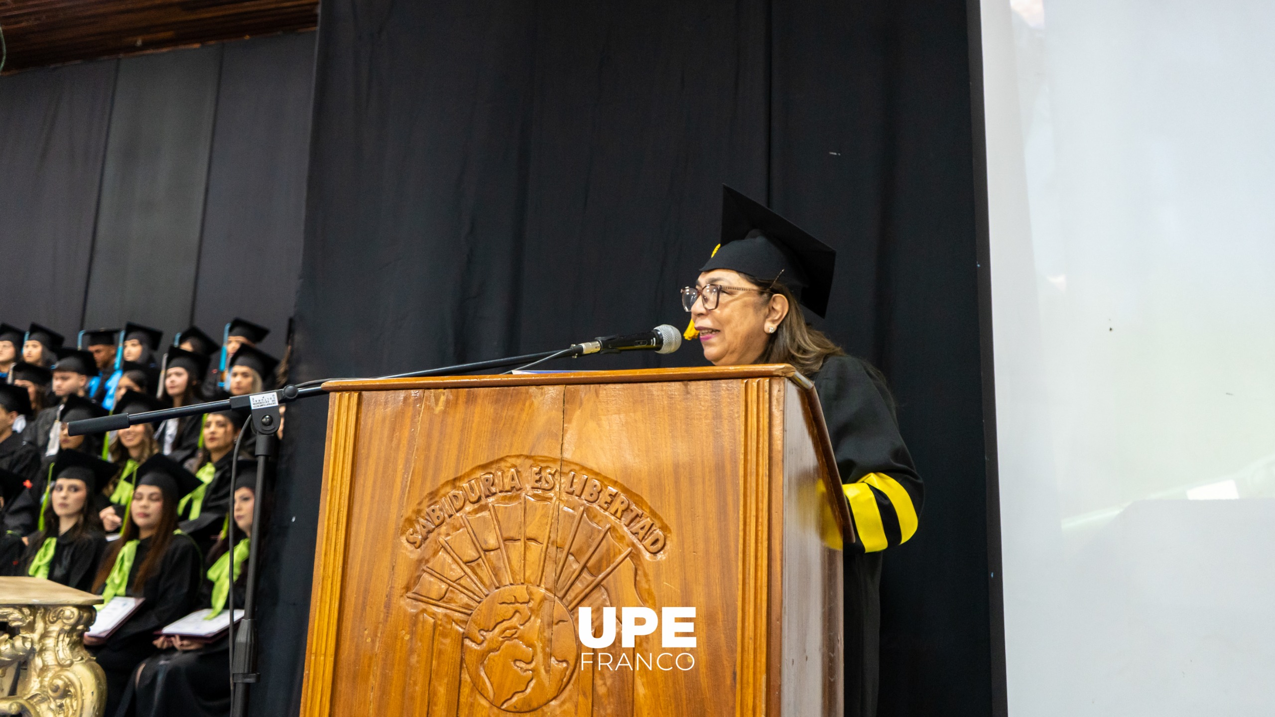  CEREMONIA DE GRADUACIÓN: UPE FRANCO