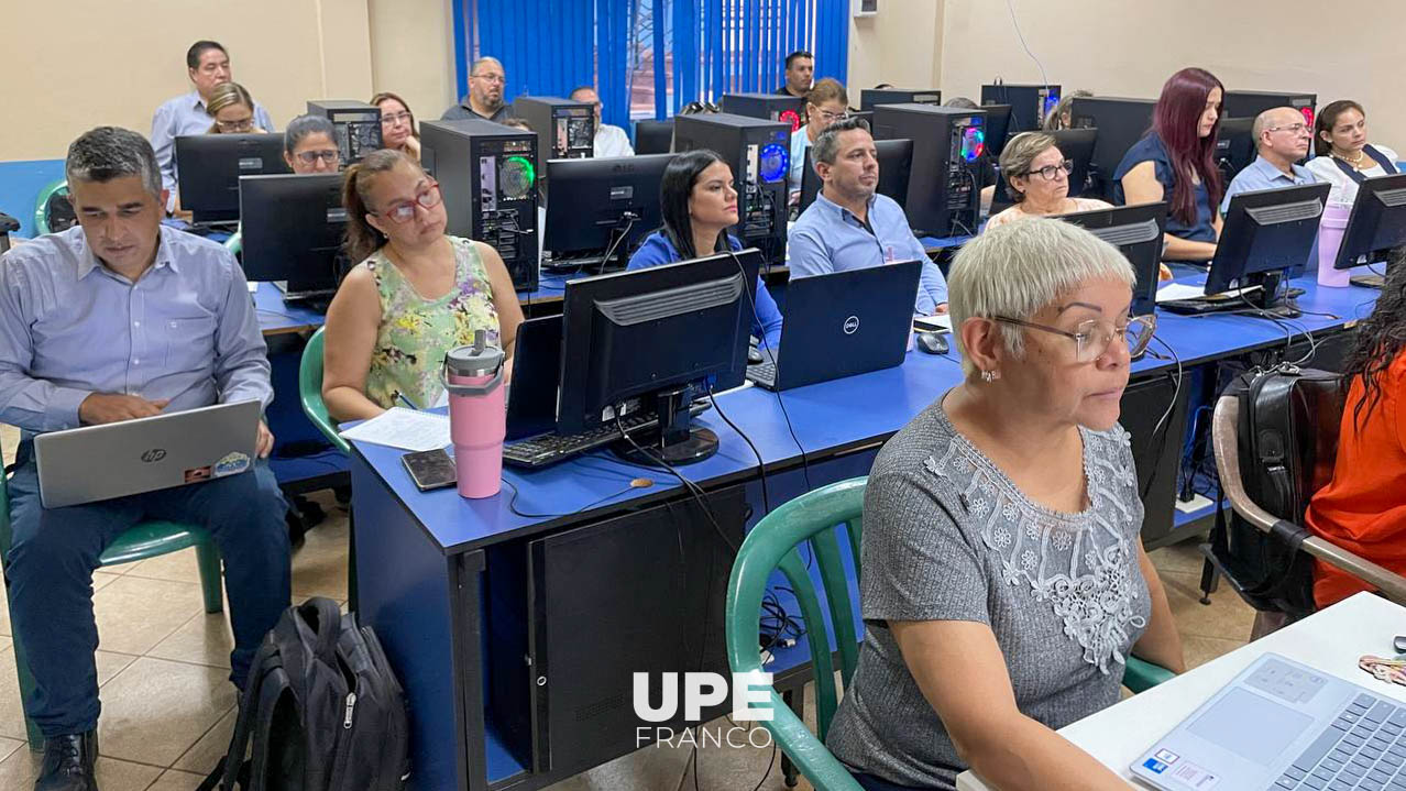 Capacitación Docente sobre Evaluación de Enfoque por Competencias