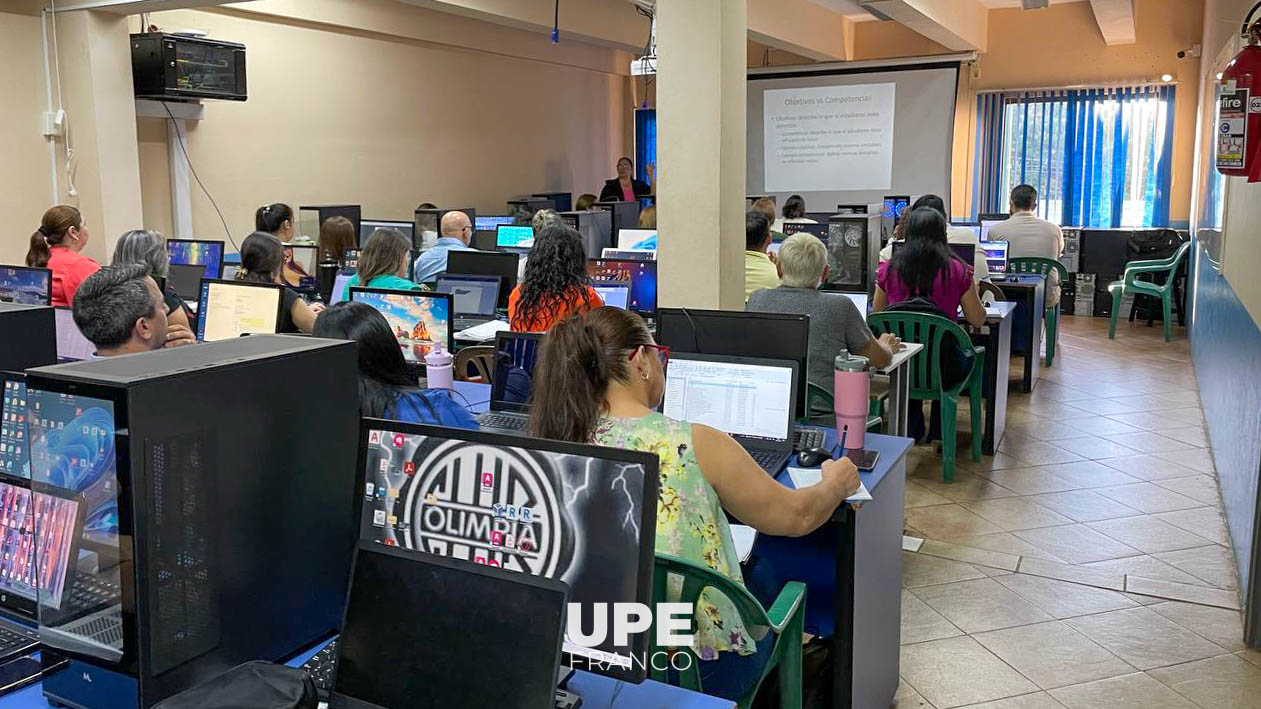 Capacitación Docente sobre Evaluación de Enfoque por Competencias