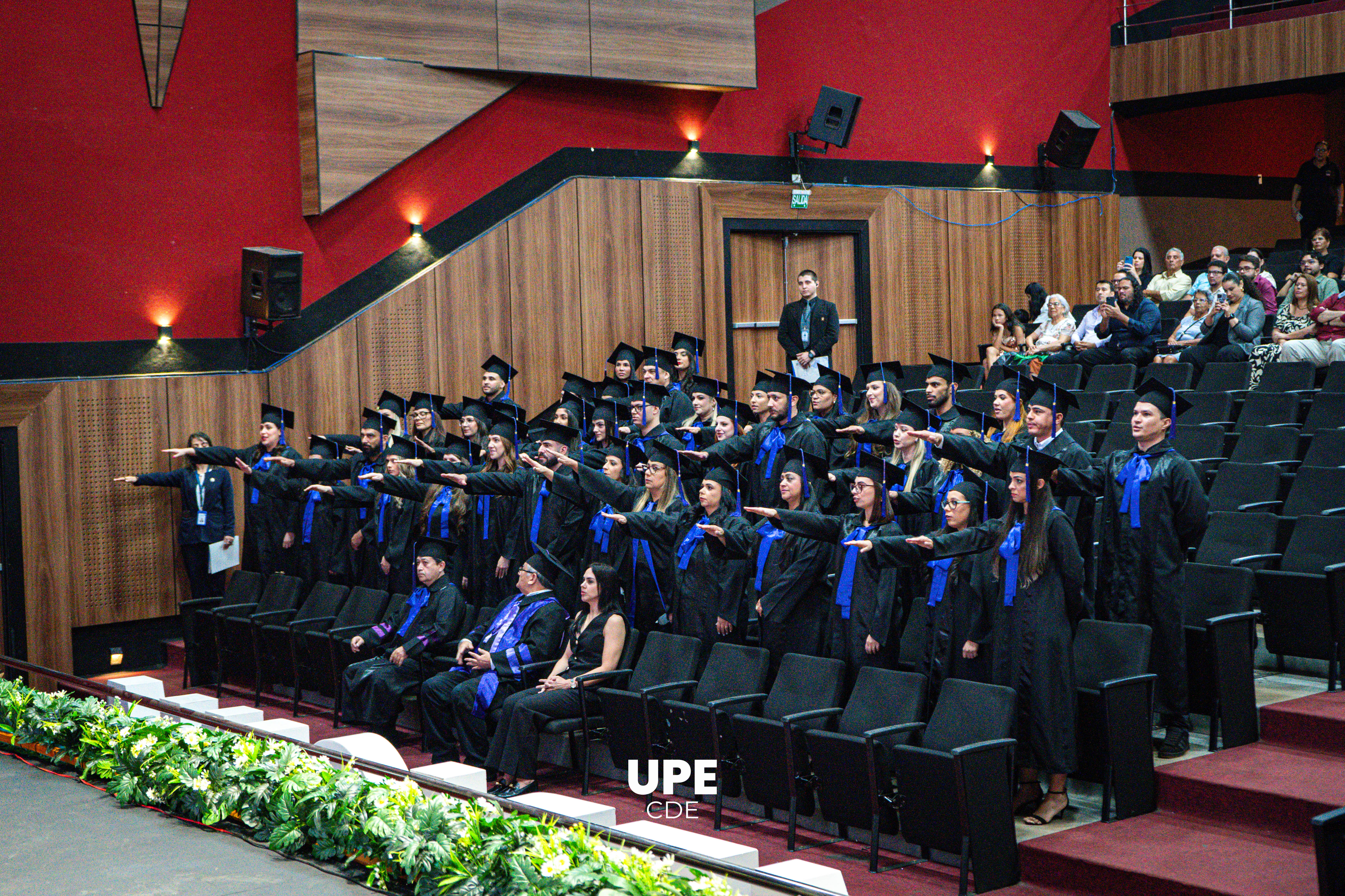 CEREMONIA DE GRADUACIÓN: Facultad de Ciencias Médicas - UPE, Filial CDE