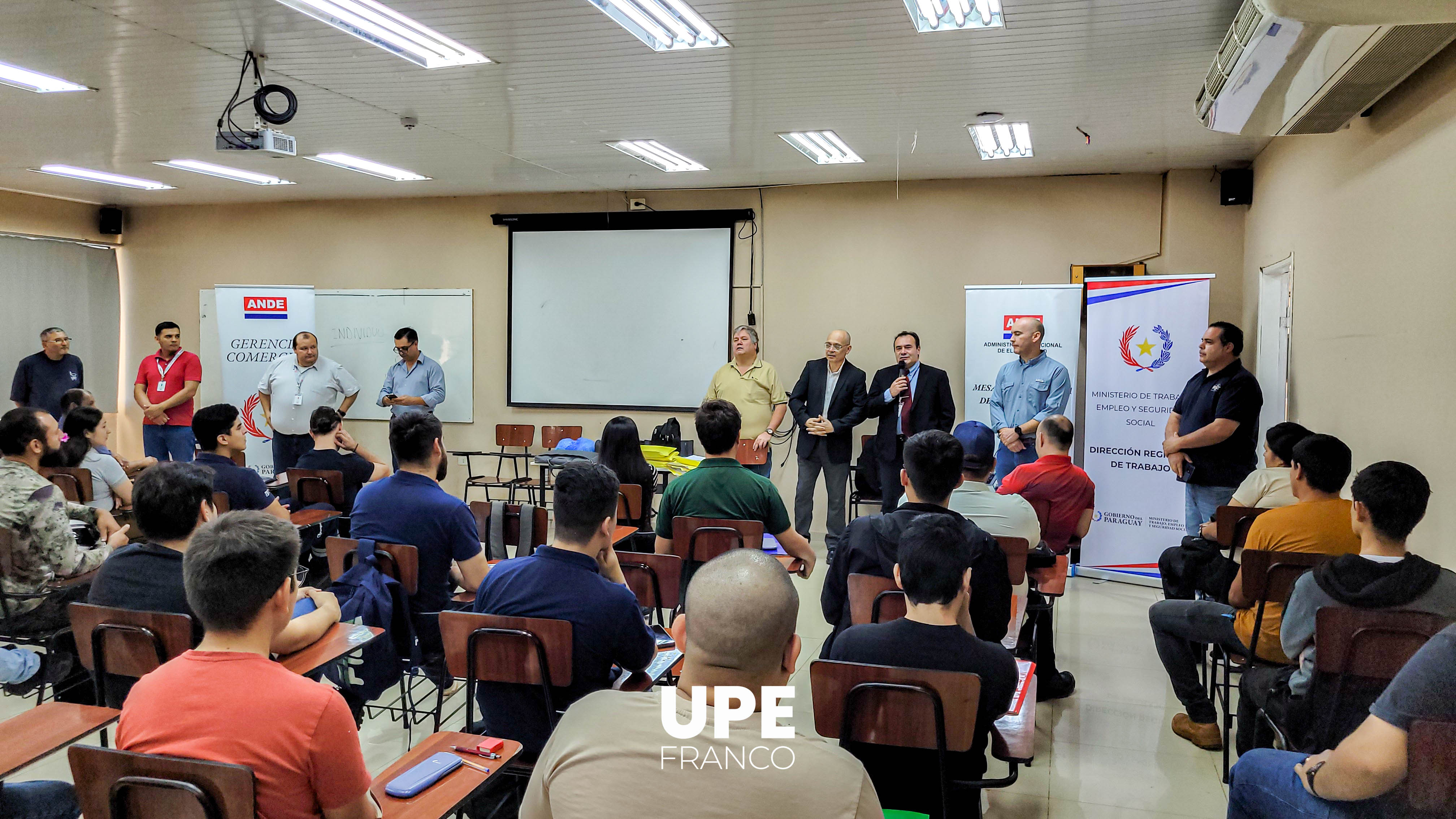 Examen de matriculación de electricistas en la UPE FRANCO: Mesa Examinadora de Electricistas de la ANDE (MEEDA)