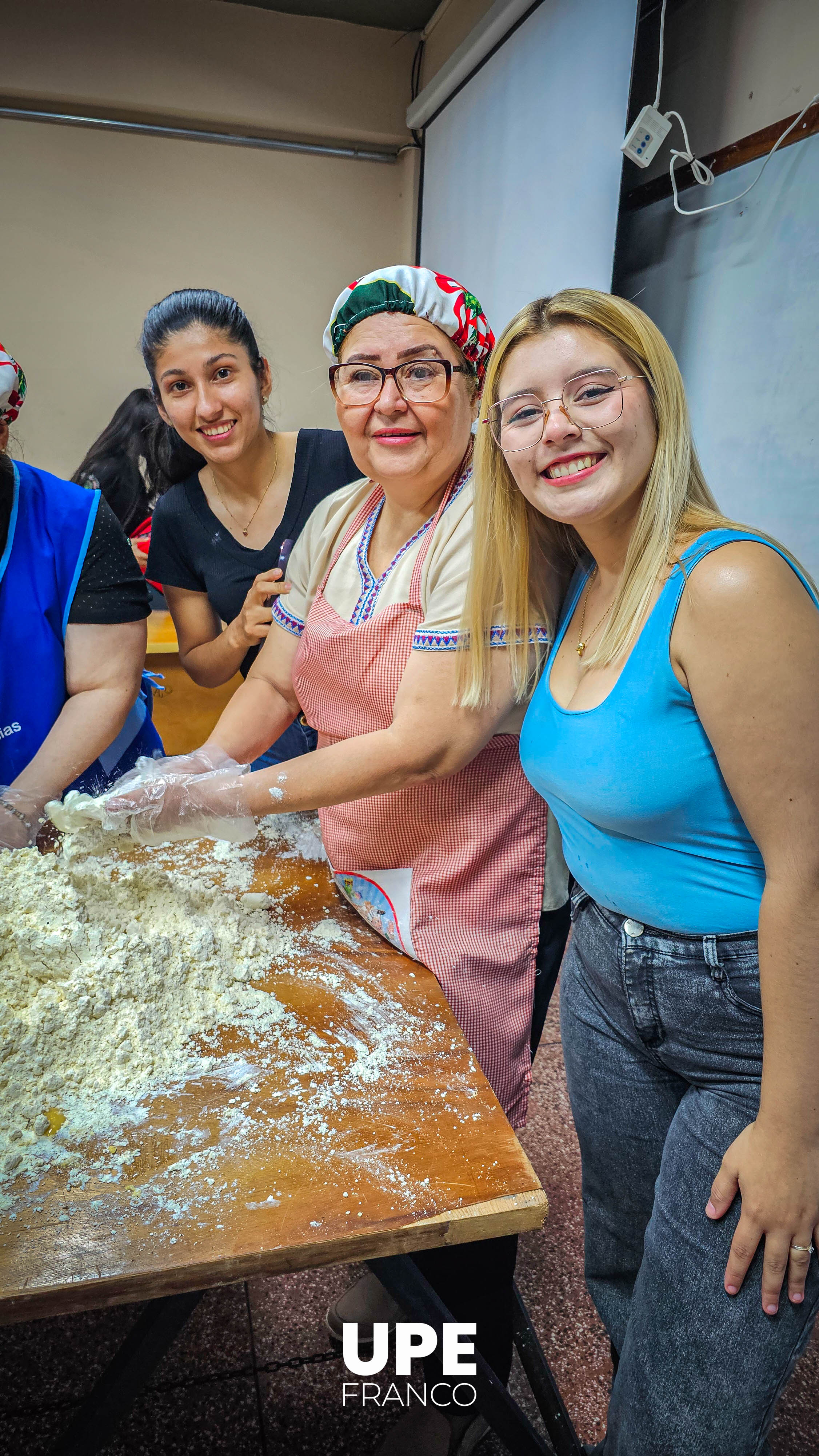 Chipa Apo en la Facultad de Ciencias de la Educación