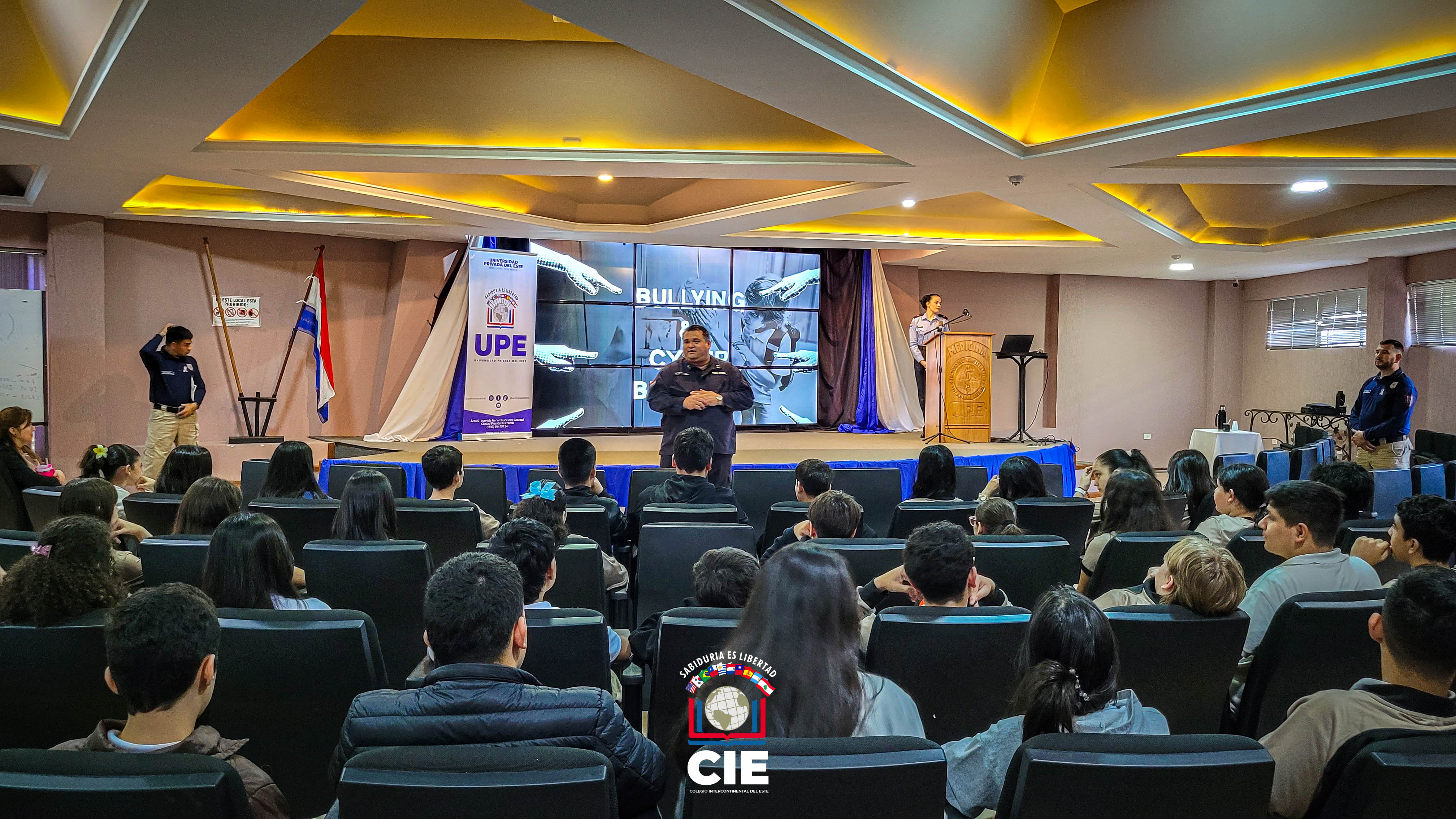 Conferencia sobre Bullying y Ciberbullying: Colegio Intercontinental del Este