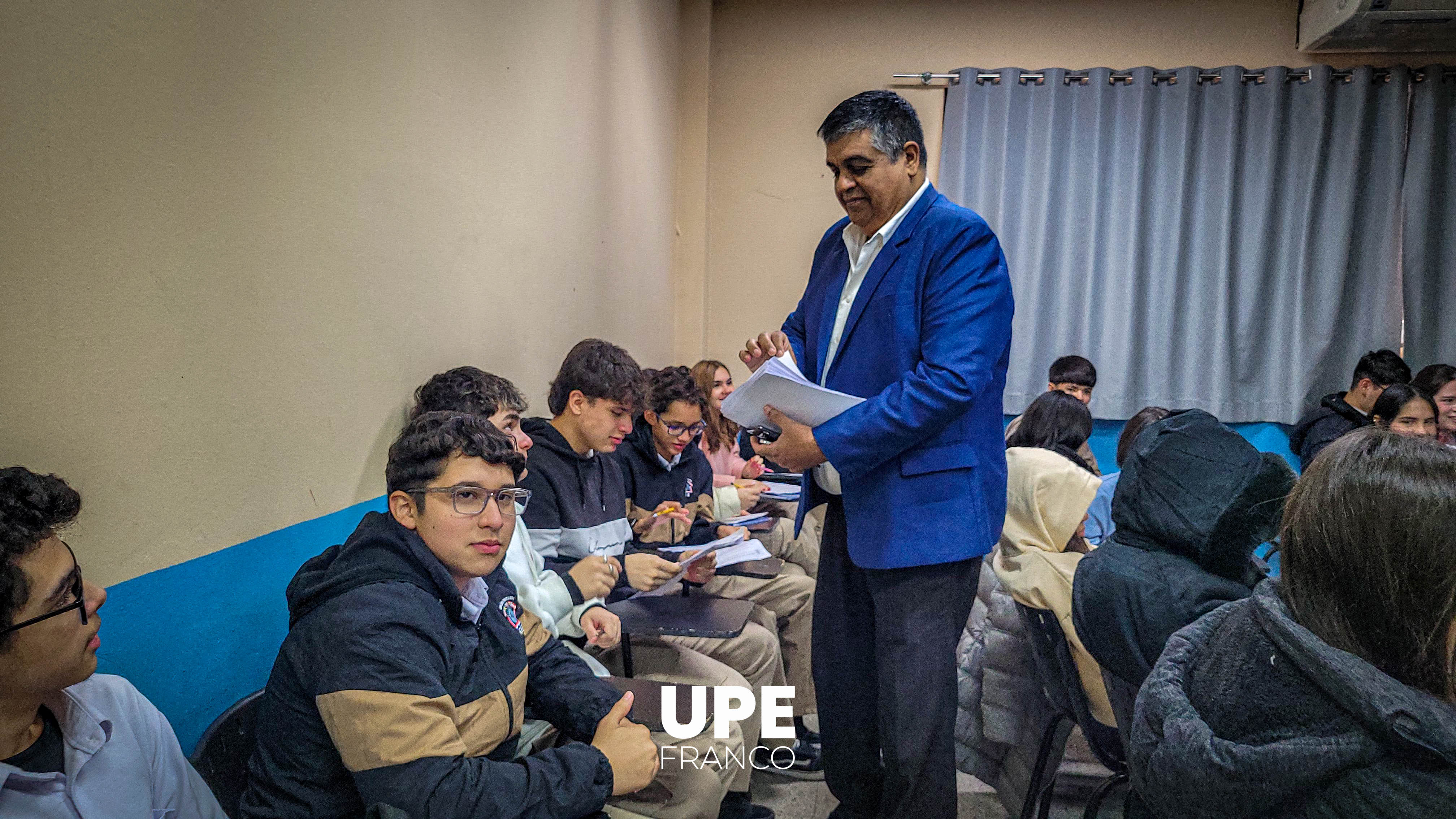 Charla sobre Educación Financiera: Facultad de Ciencias Administrativas y Contables