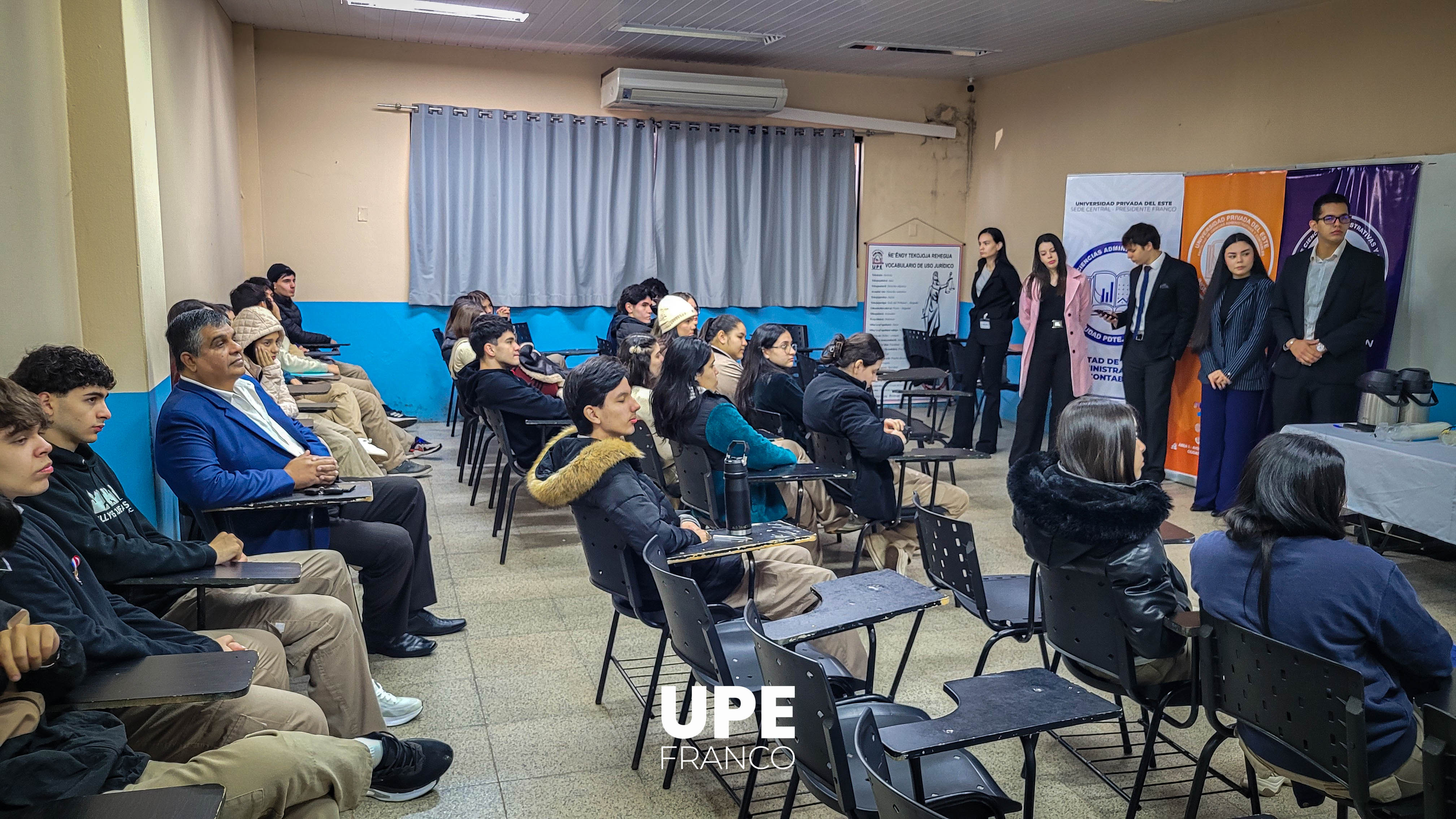 Charla sobre Educación Financiera: Facultad de Ciencias Administrativas y Contables