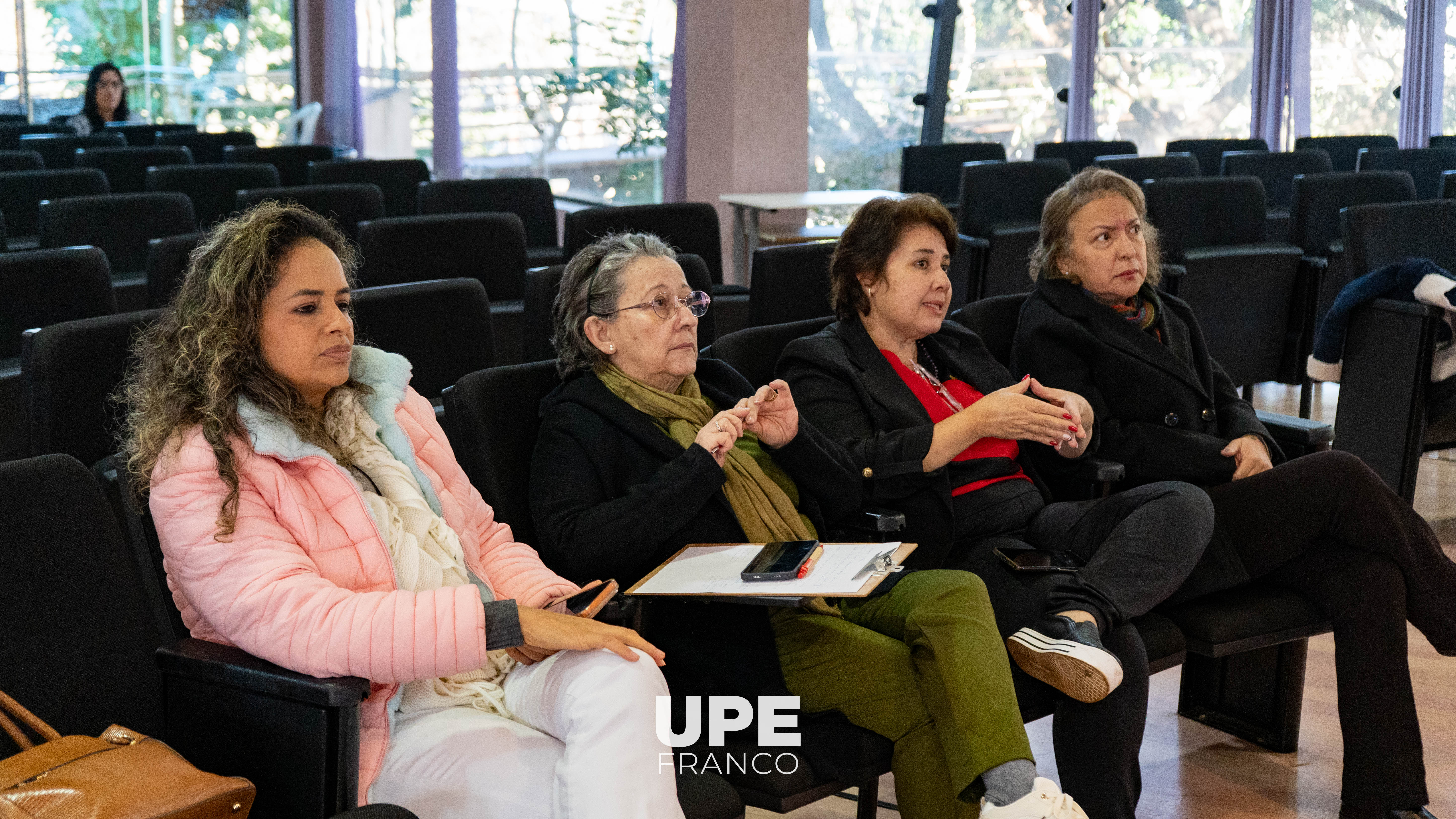 Odontología realizó presentación de casos clínicos en la cátedra de Periodoncia