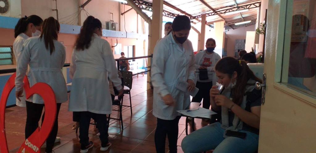 Donación voluntaria de sangre en la UPE