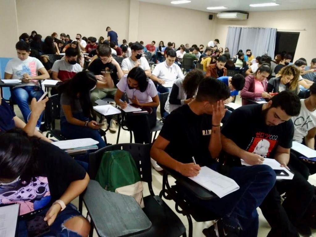 Facultad de Ciencias Administrativas y Contables UPE clases en desarrollo con mucho entusiasmo