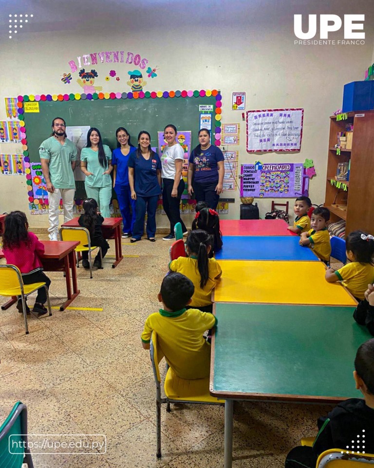 Estudiantes de Nutrición Promueven Hábitos Saludables en la Escuela