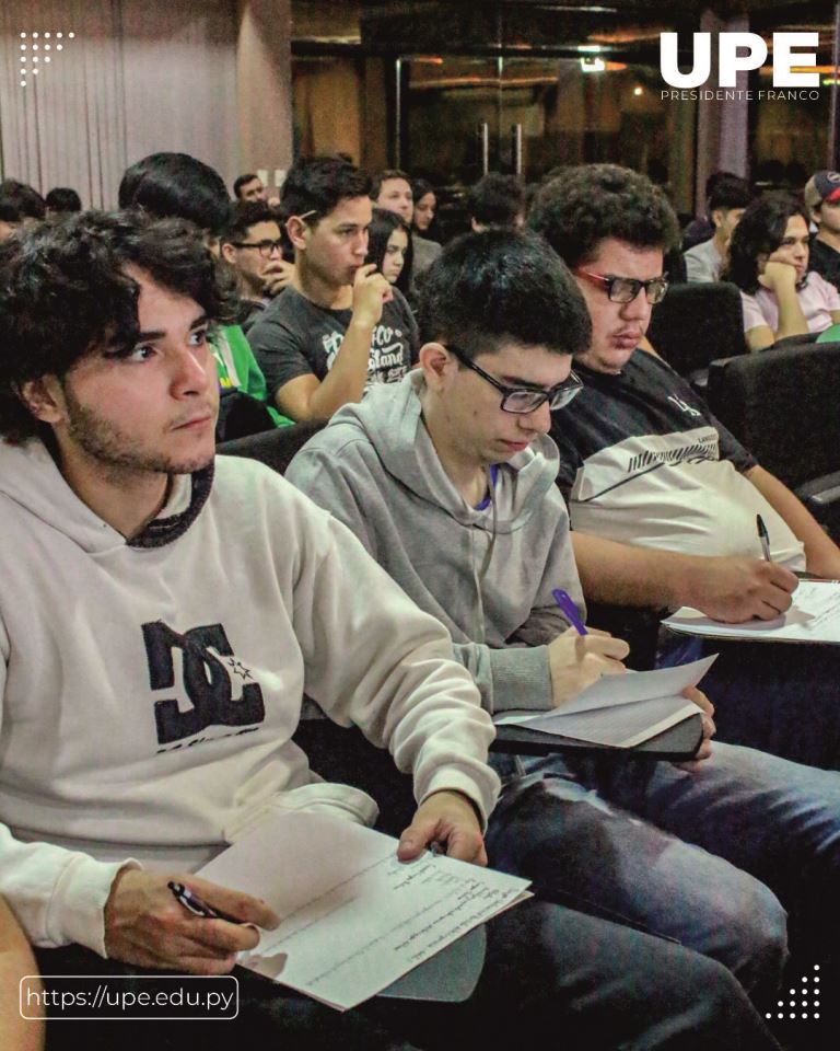 Capacitación en Riesgos Eléctricos: Fomentando la Seguridad en Ingeniería