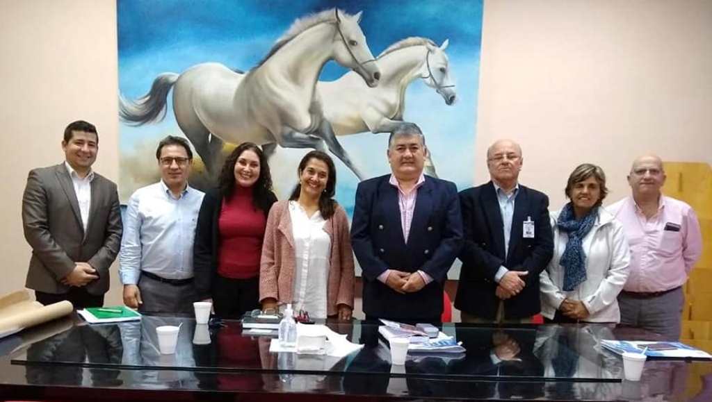 Reunión entre representantes de la Facultad de Ciencias Administrativas y Contables