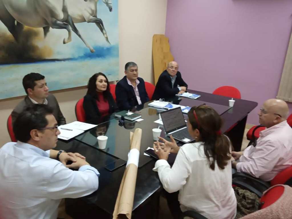 Reunión entre representantes de la Facultad de Ciencias Administrativas y Contables