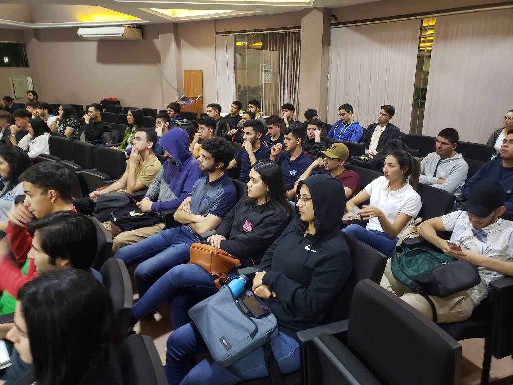 Encuentro de confraternización con la comunidad académica de la Facultad de Ciencias de la Informática